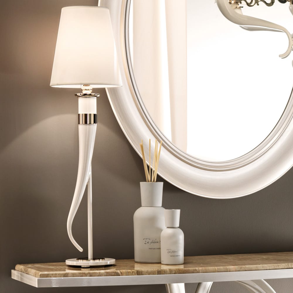 Contemporary Italian Ivory Table Lamp table lamp in brass | Tianguang Select