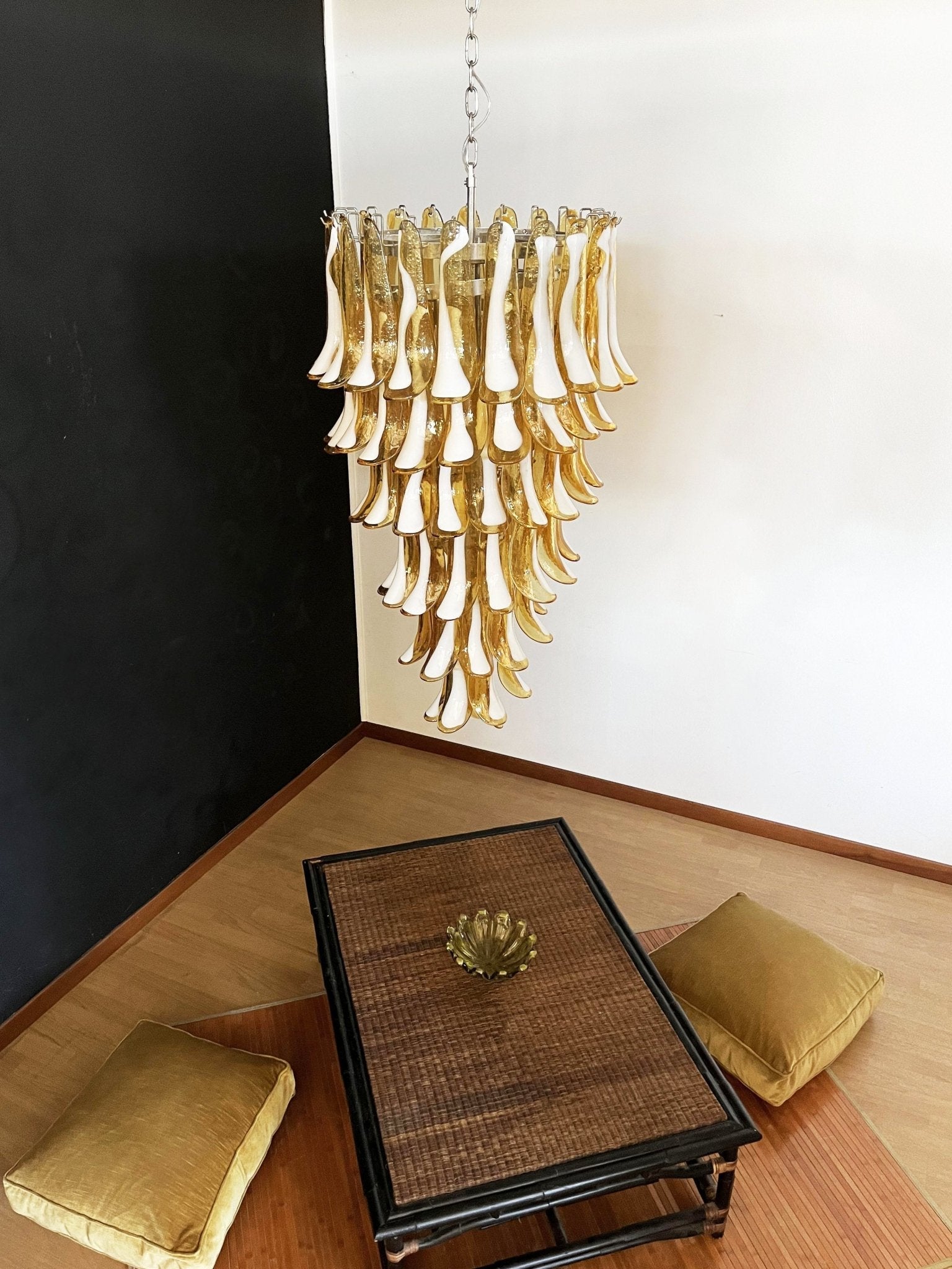 Murano Amber Petals Spiral Chandelier detail view 5