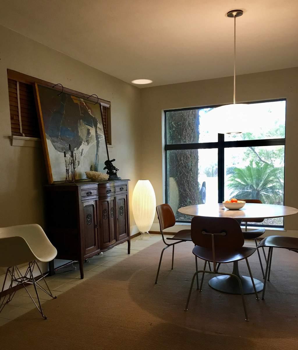 Nelson Tripod Accent Lamp Table Lamp