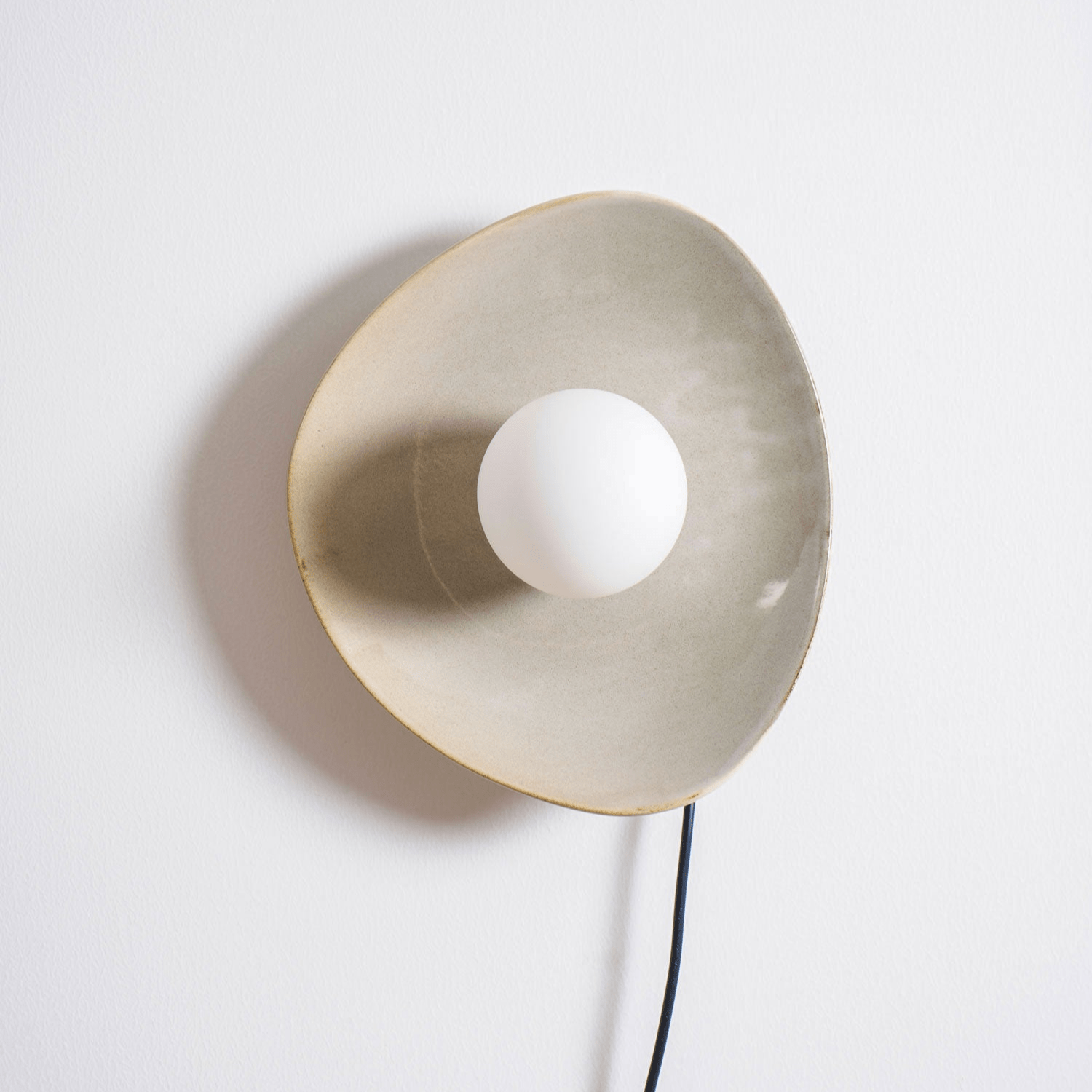 Pebble Disc Plug-in Wall Light detail view 24