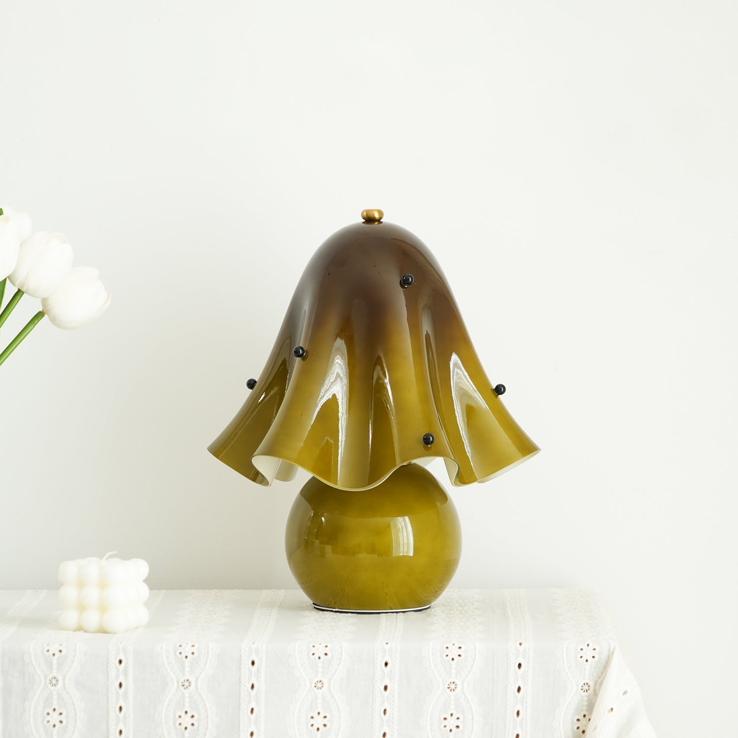 Petalia Table Lamp