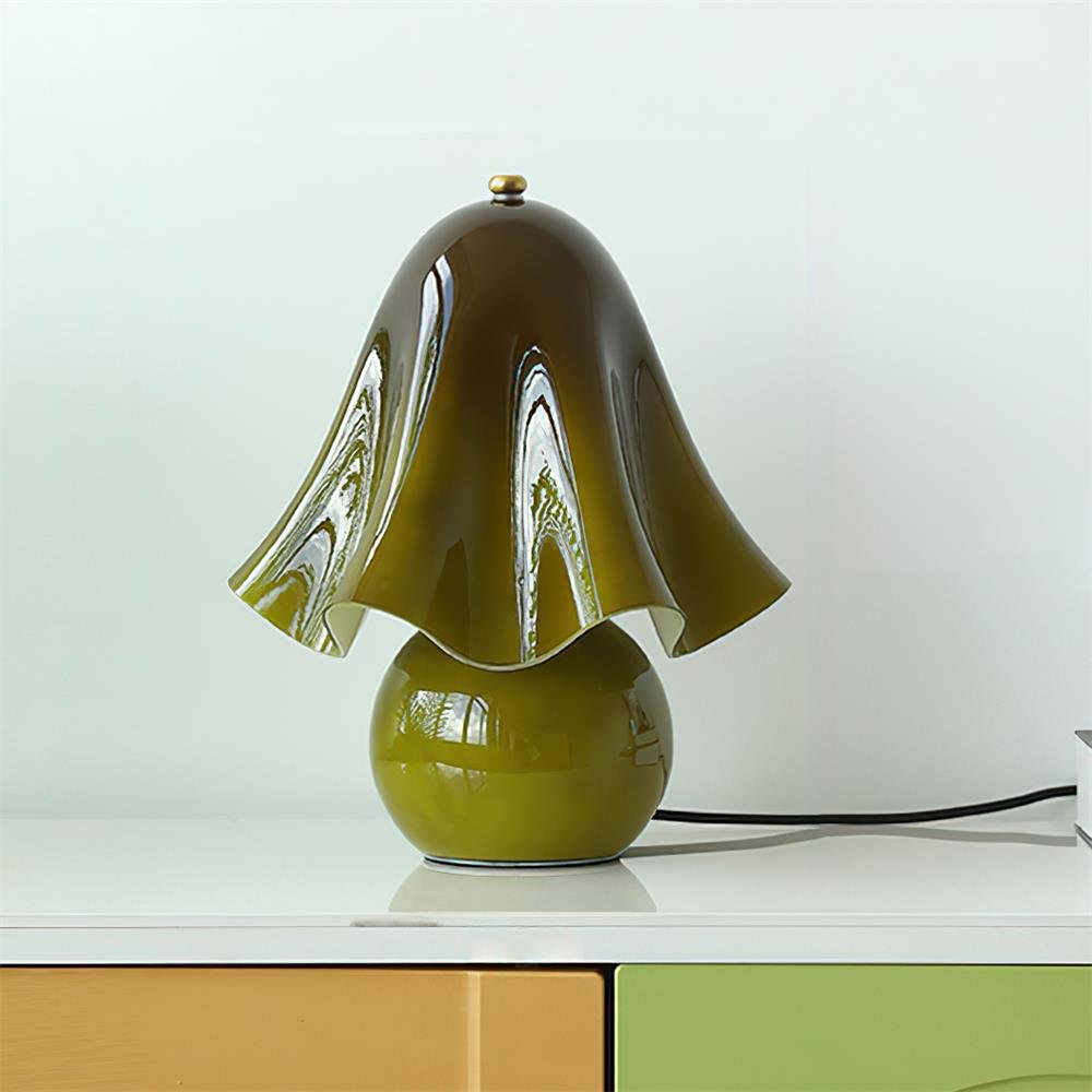 Petalia Table Lamp