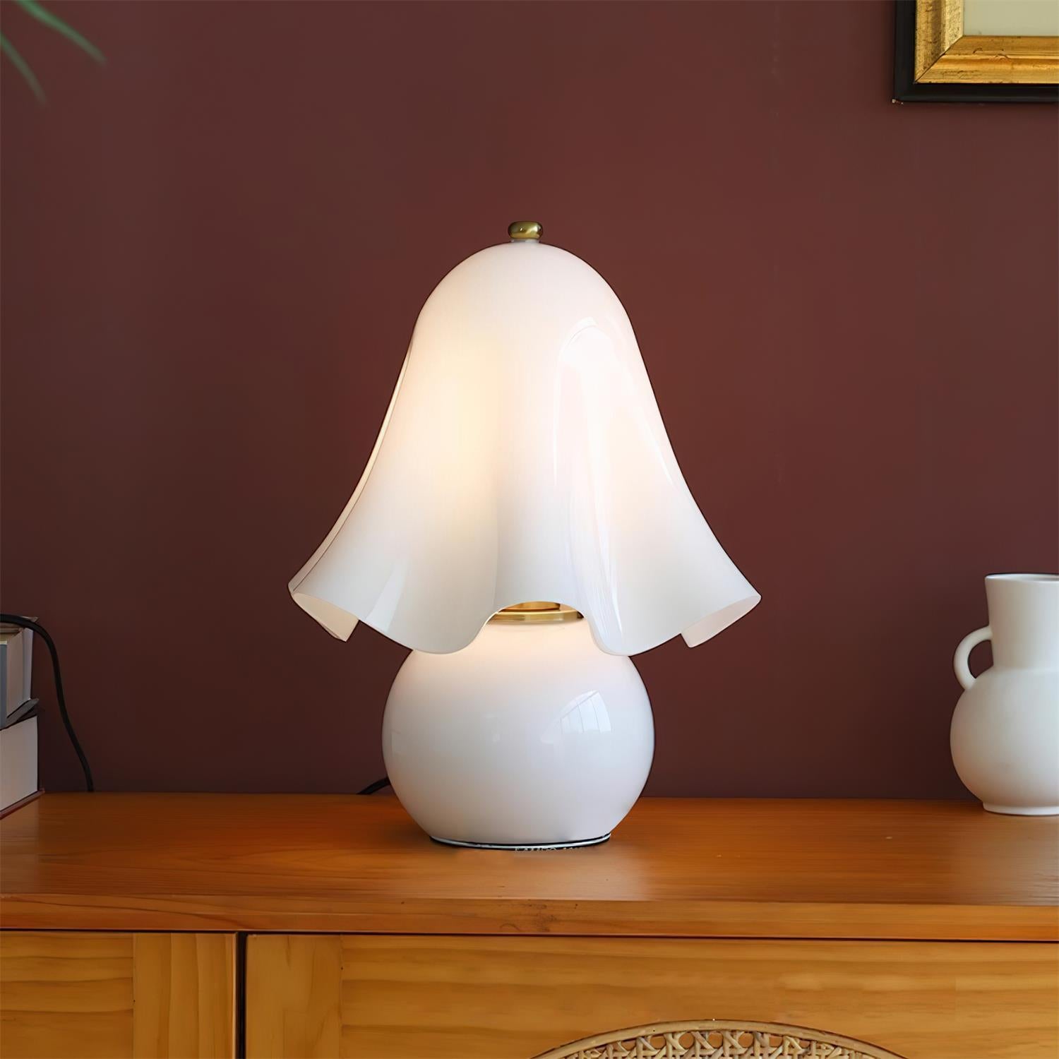 Petalia Table Lamp