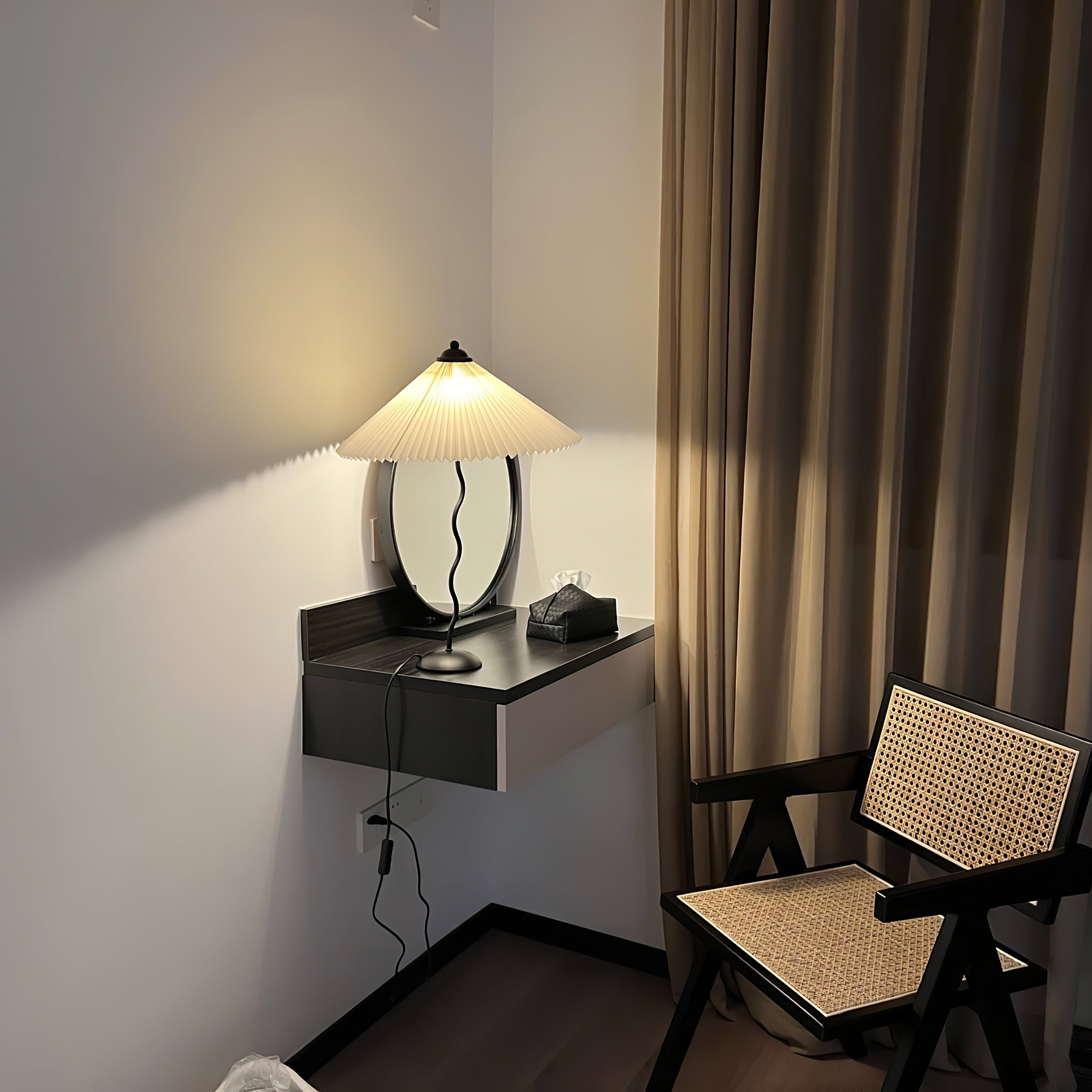 Pleated Hat Portable Lamp Table Lamp