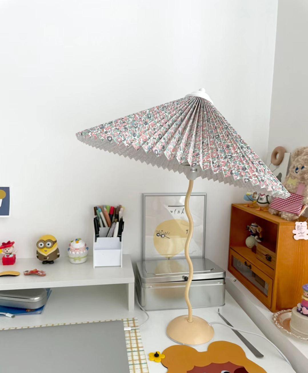 Pleated Hat Portable Lamp Table Lamp