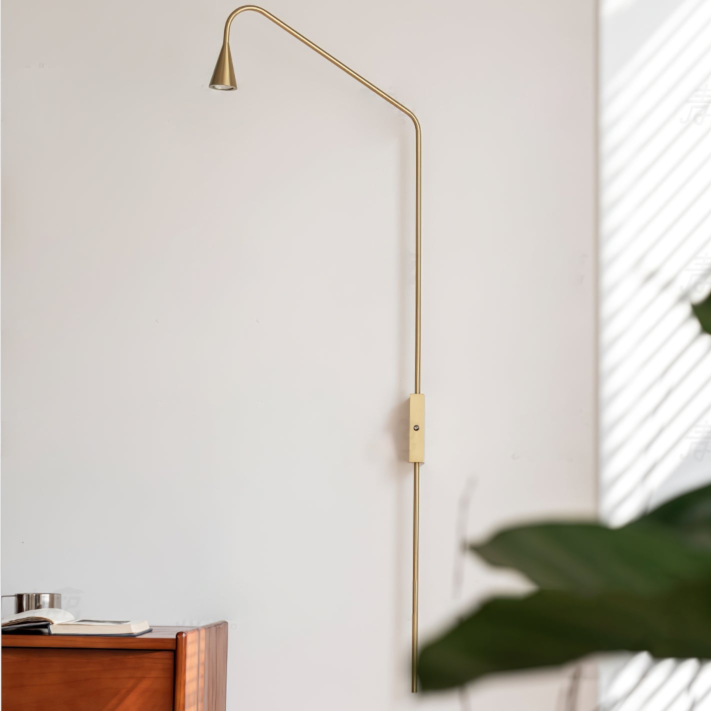 Pureform Wall Light, Plug-In Wall Sconce, detail 17