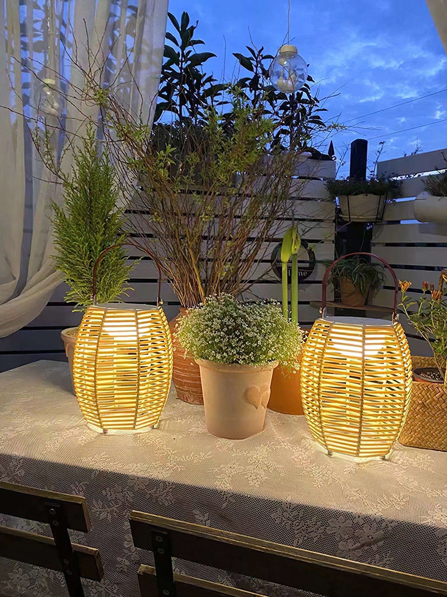 Lantern Built-in Battery Table Lamp