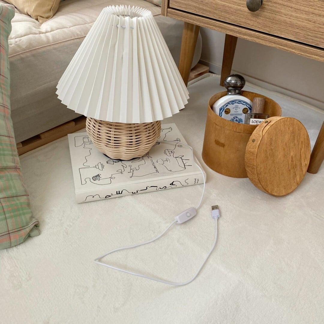 Rattan Pleated Table lamp 9.4