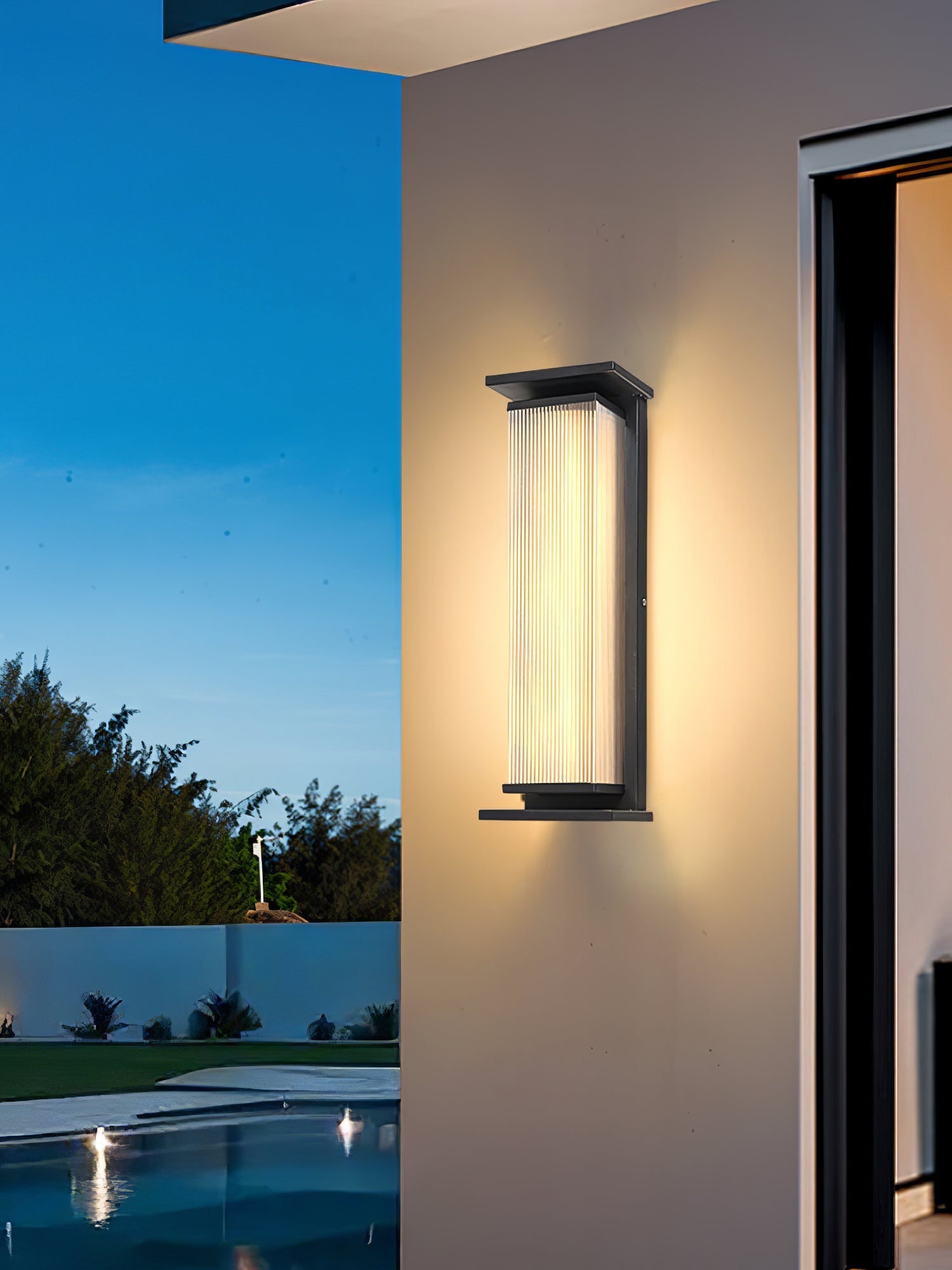 Rectangular Box Solar Outdoor Wall Lamp detail view 17