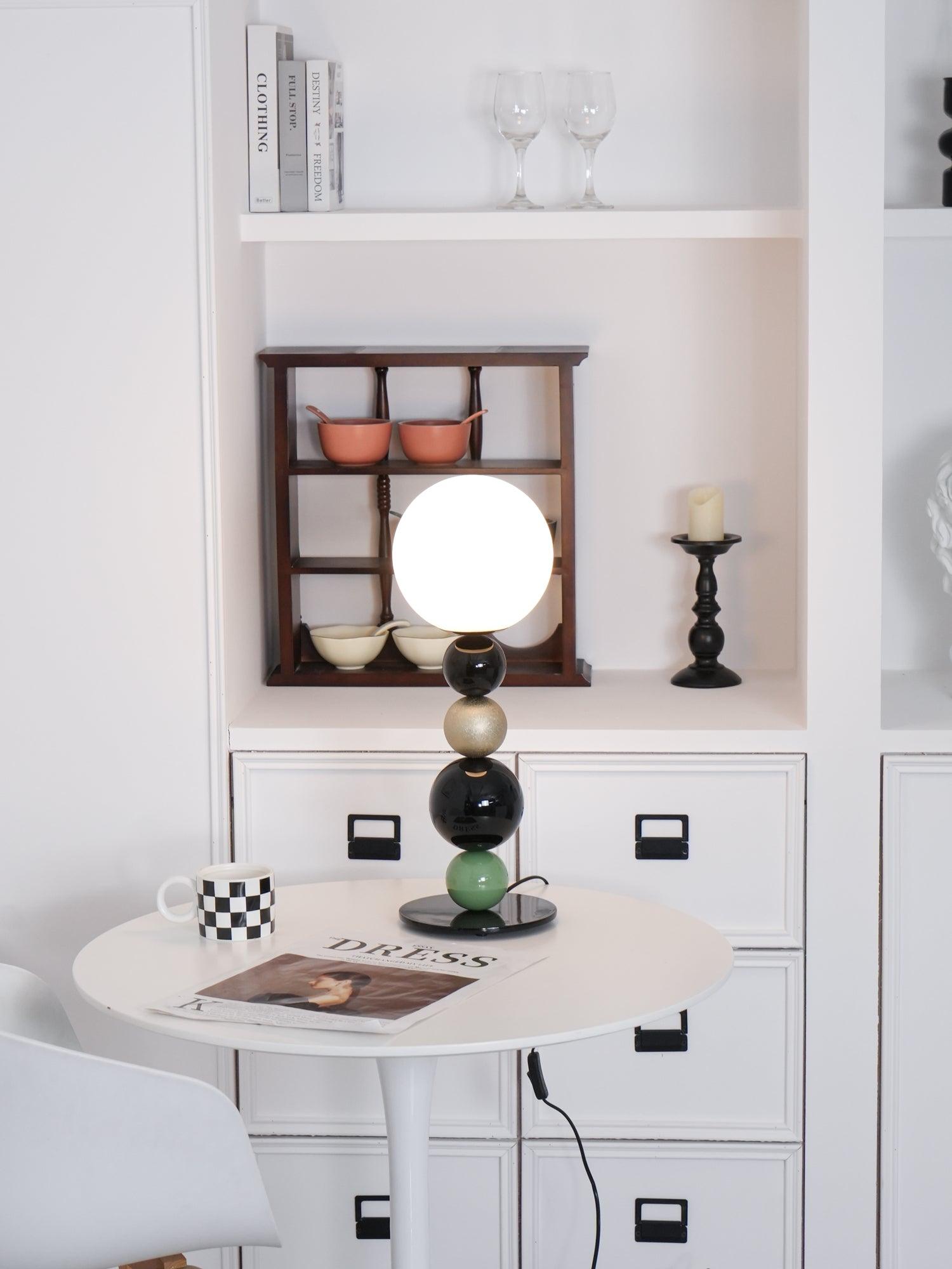 Round Balls Stacking Table Lamp 7.9