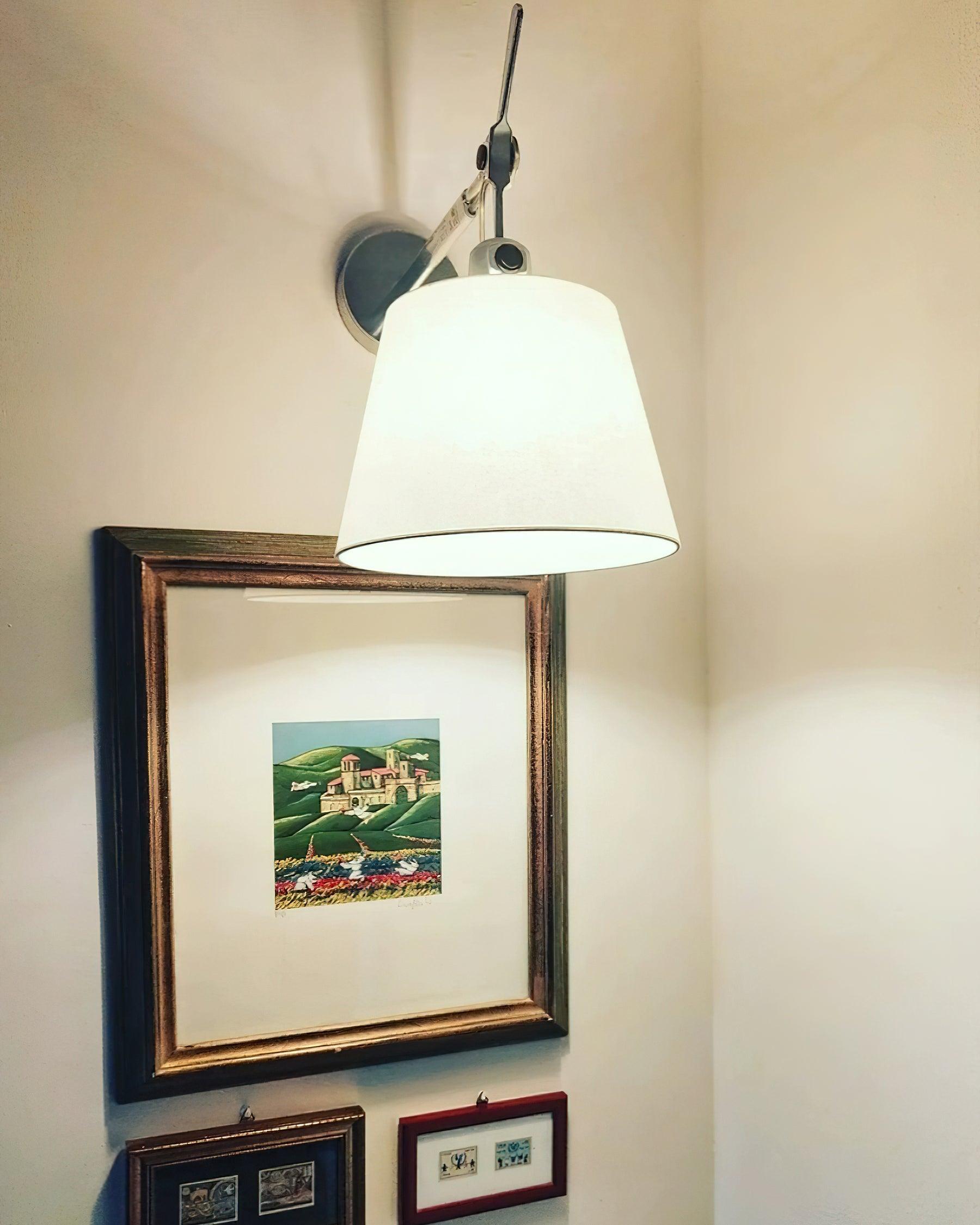 Shade Wall Light 7.1