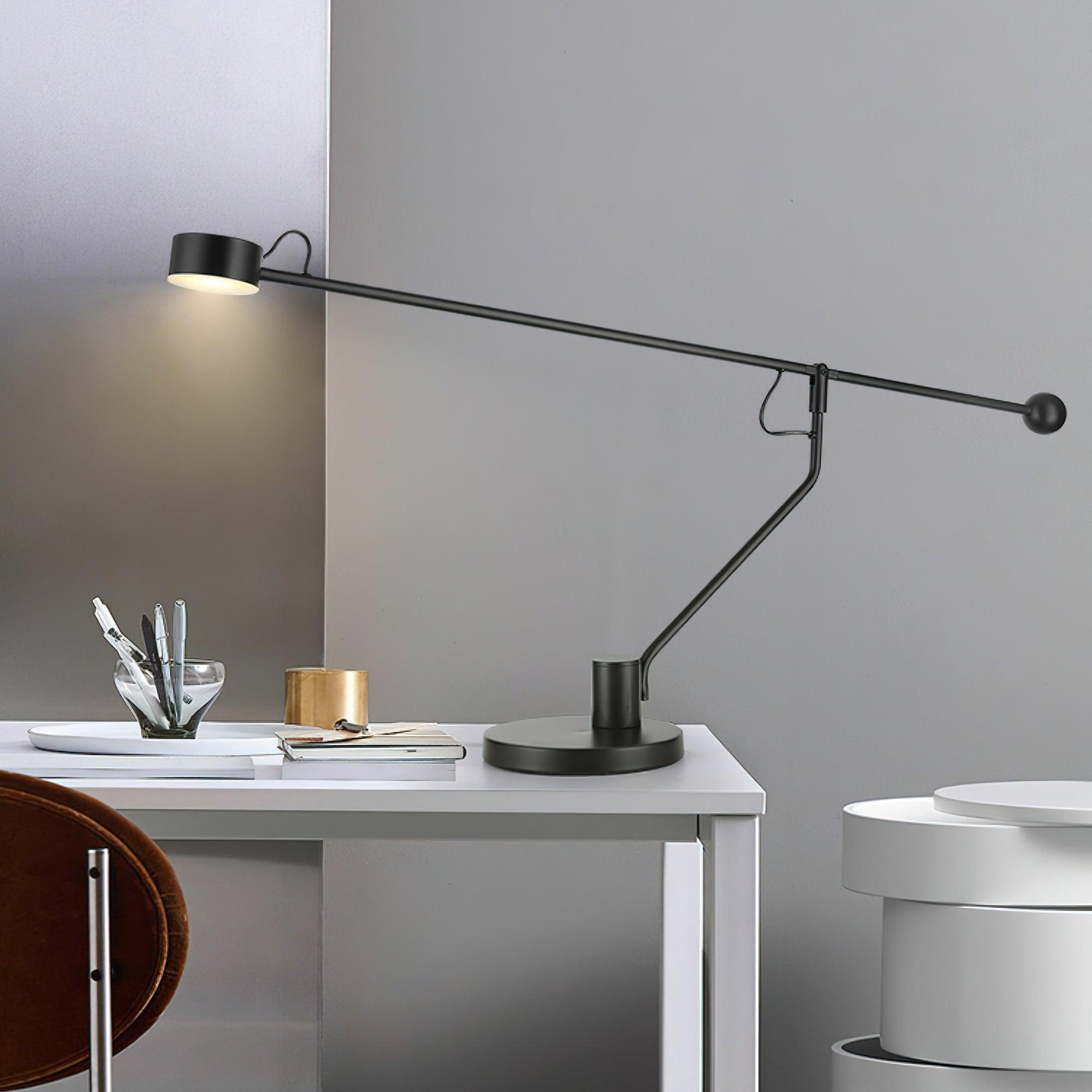 Shadow Pole Table Lamp 42.1