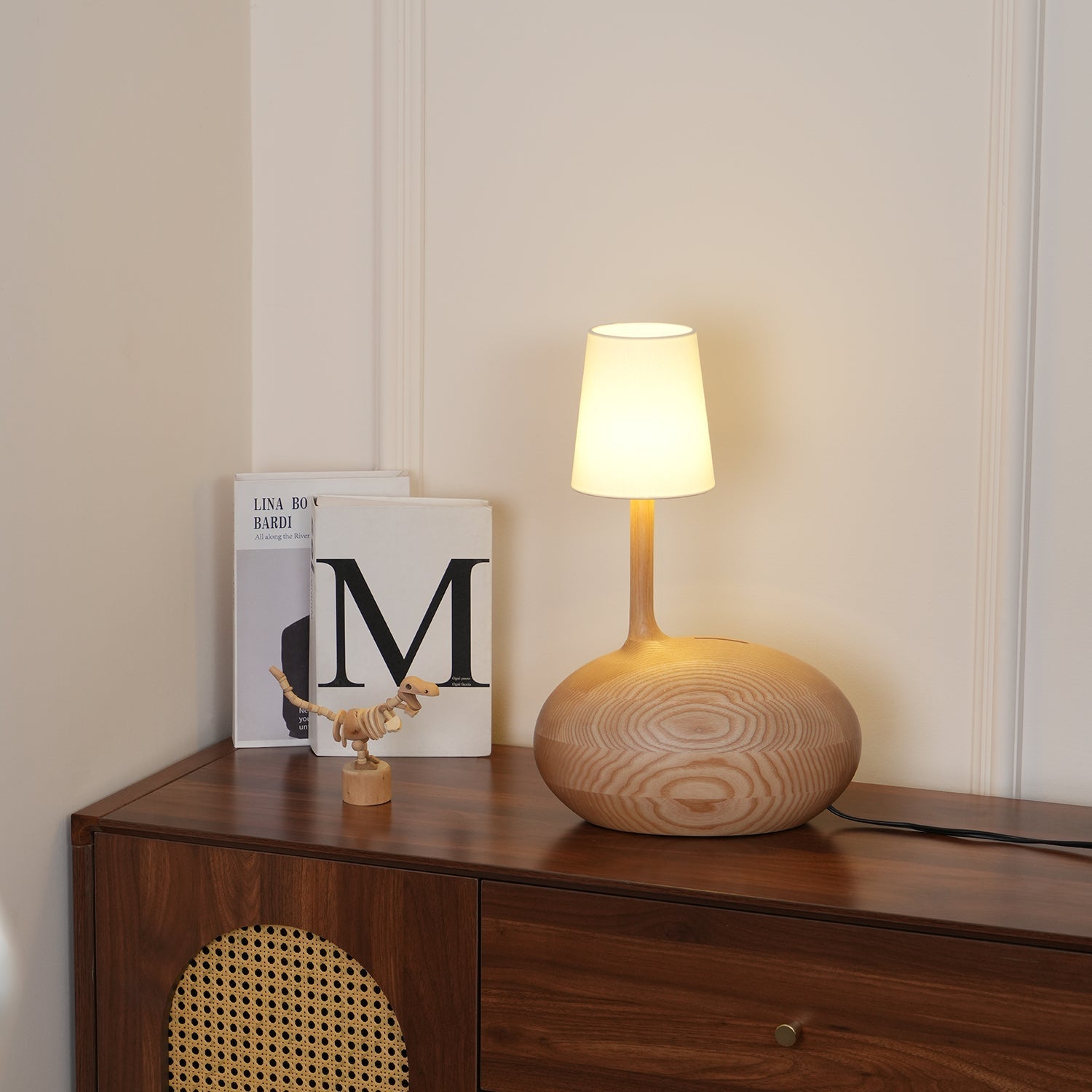 Snail Table Lamp 15.7