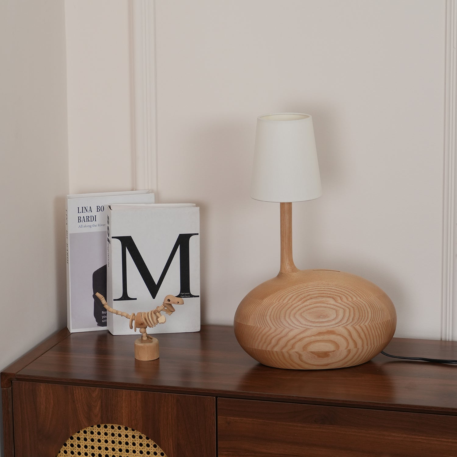 Snail Table Lamp 15.7