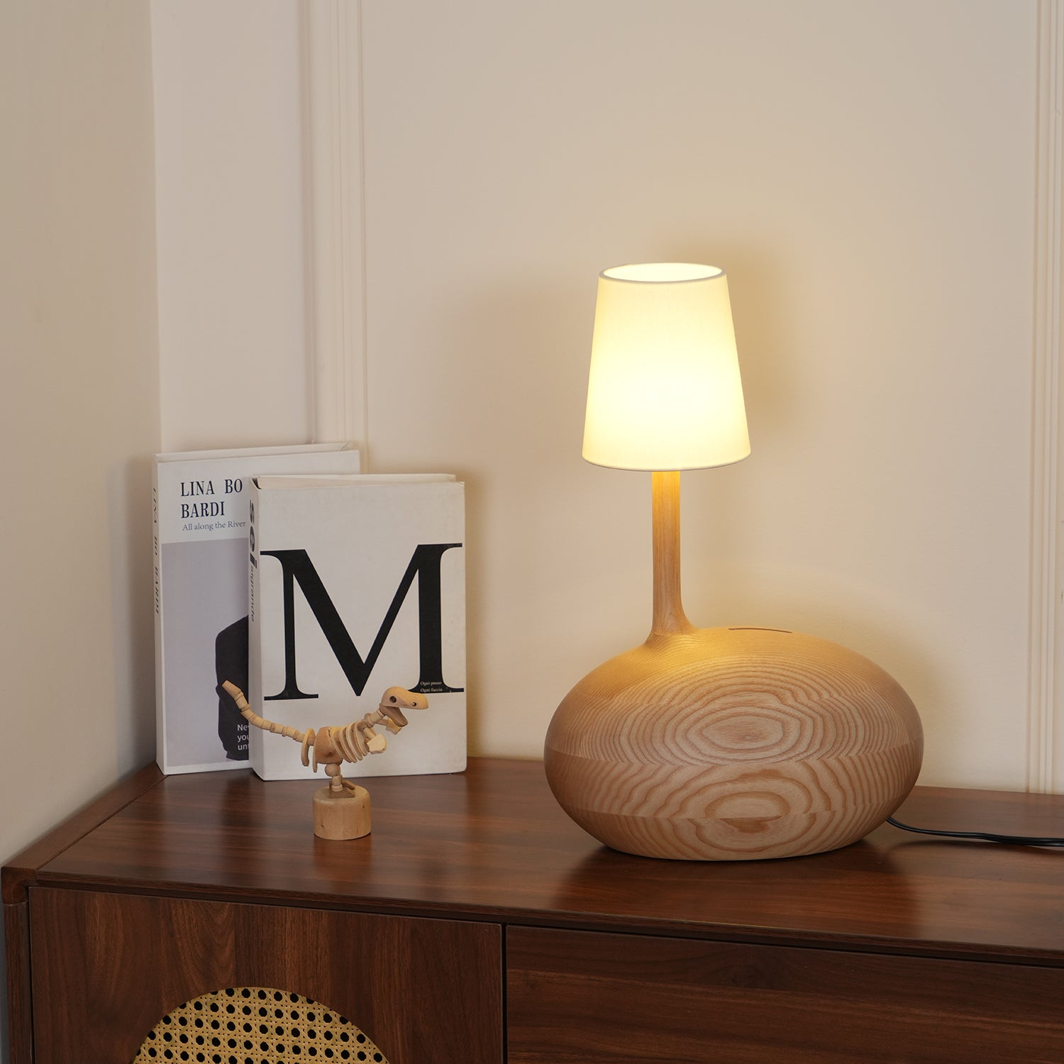Snail Table Lamp 15.7