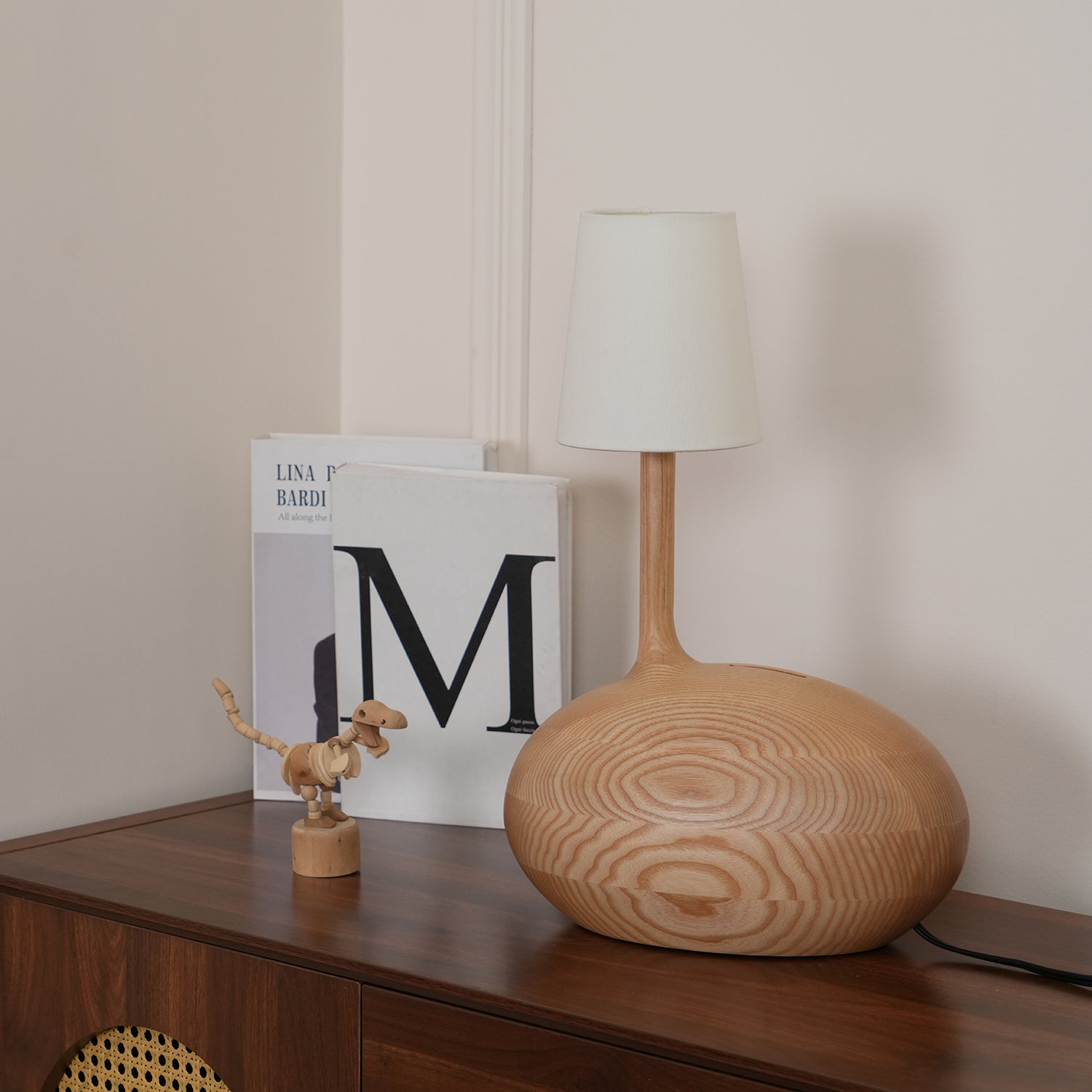 Snail Table Lamp 15.7