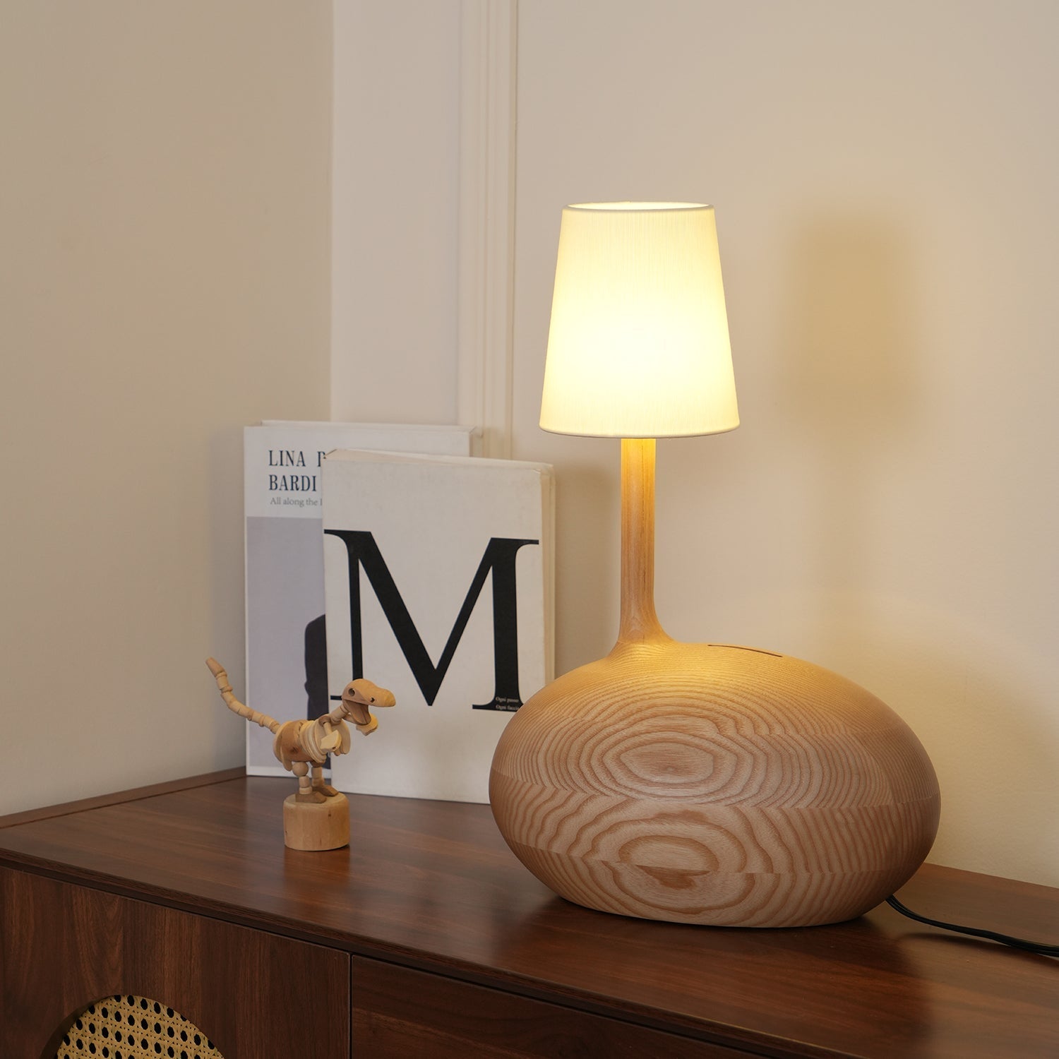 Snail Table Lamp 15.7