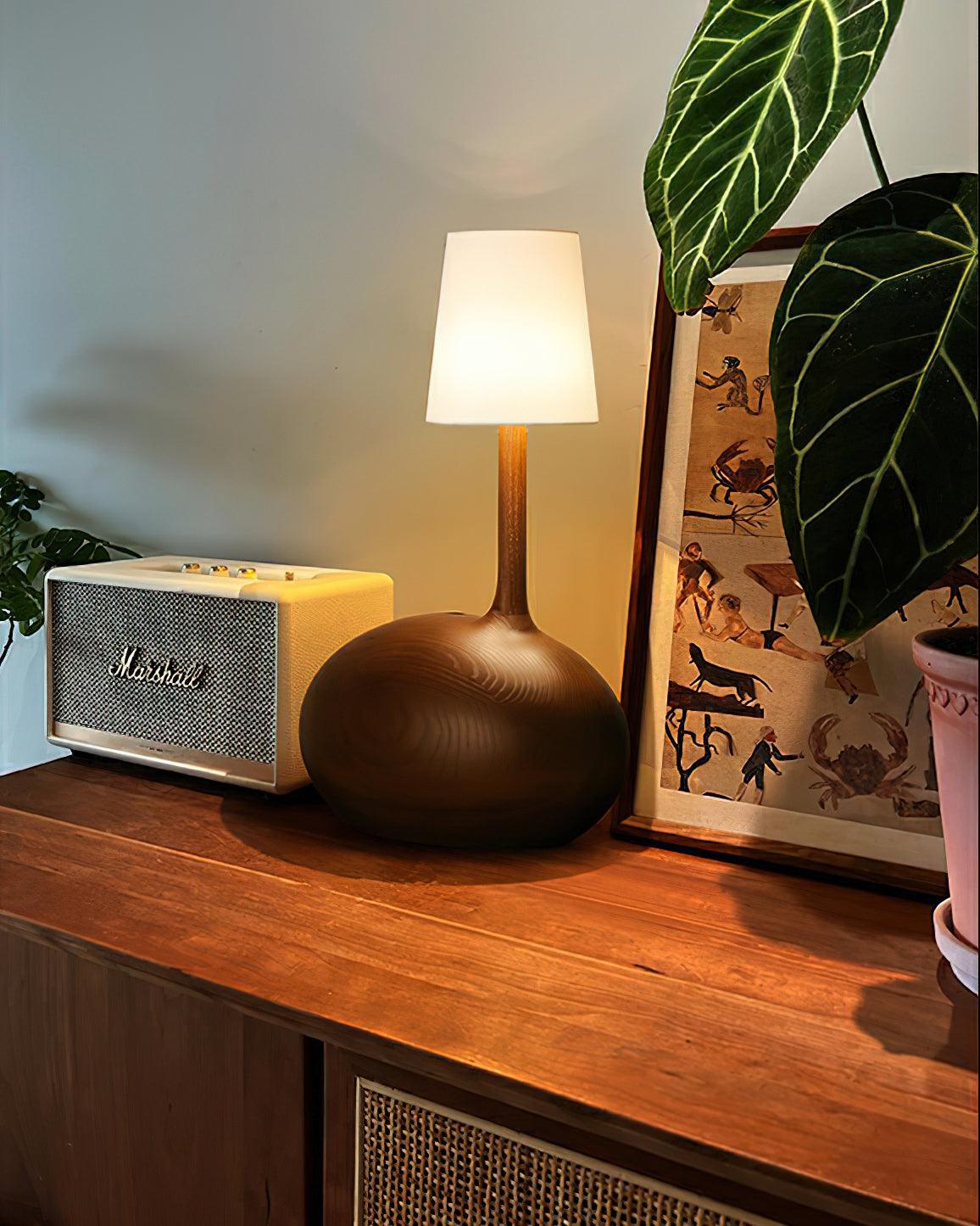 Snail Table Lamp 15.7