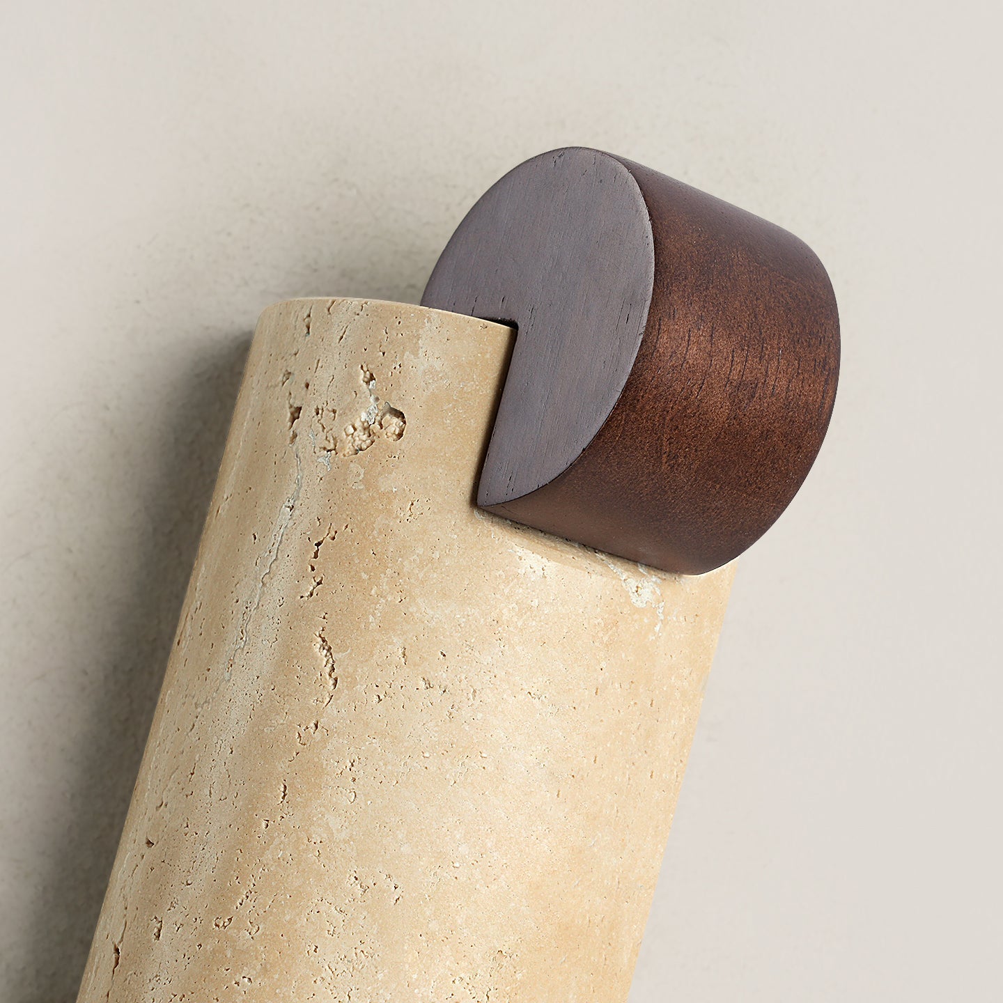 Solenne Curve Wall Lamp detail view 4