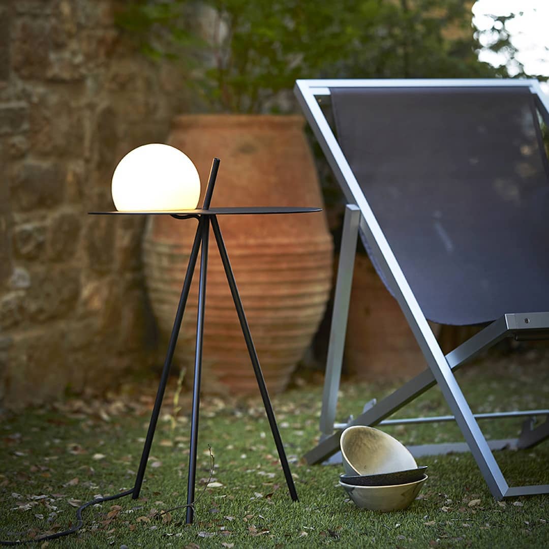 Soluna Tripod Outdoor Lamp End Table