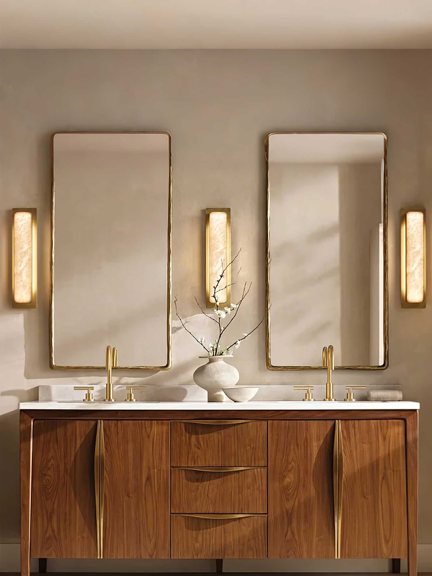 Velmora Wall Light