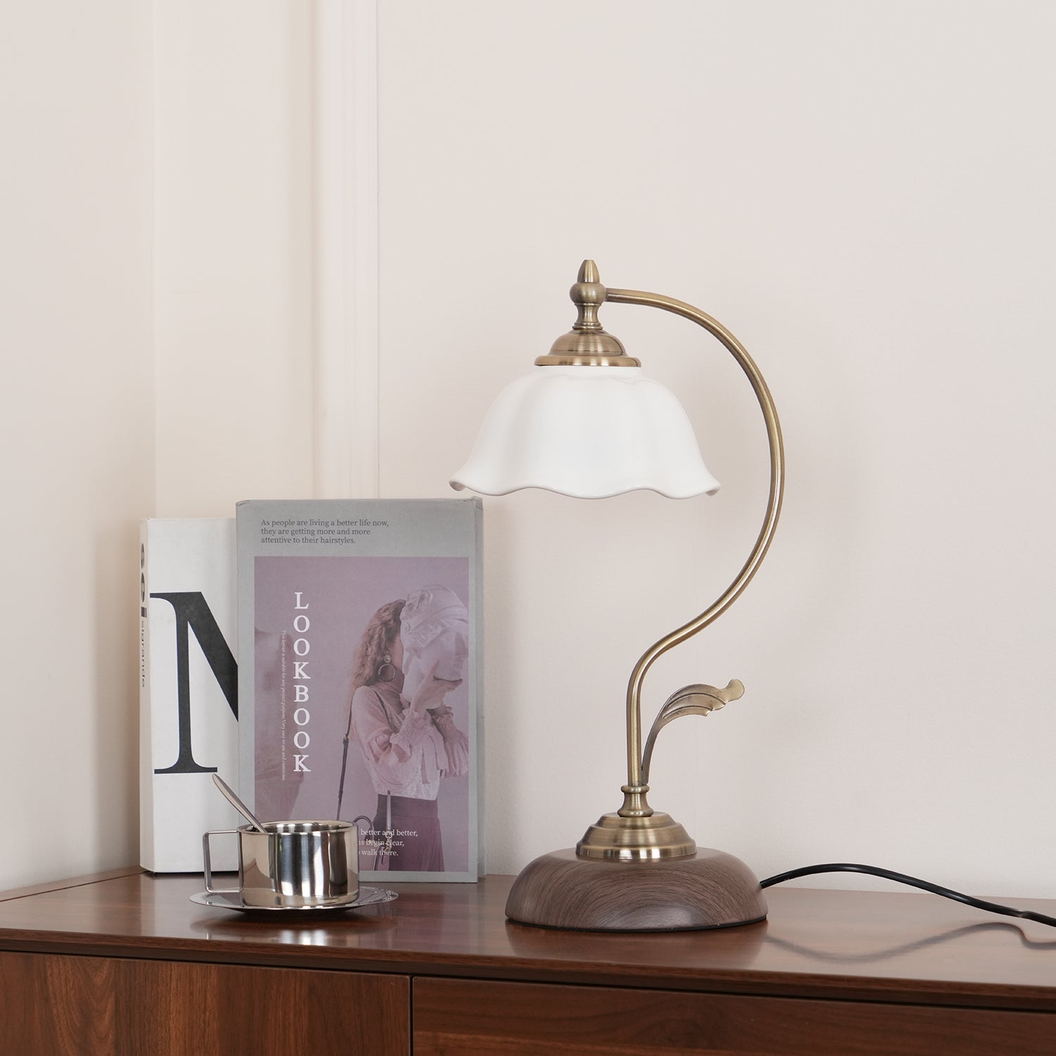 Vintage Laiton Table Lamp 6.7