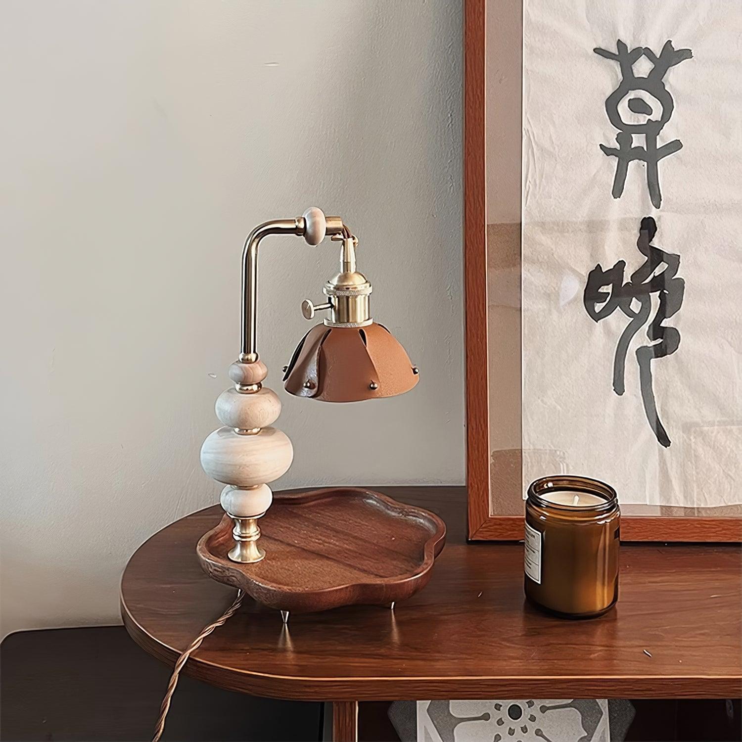 Walnut Flower Tray Table Lamp 7.1