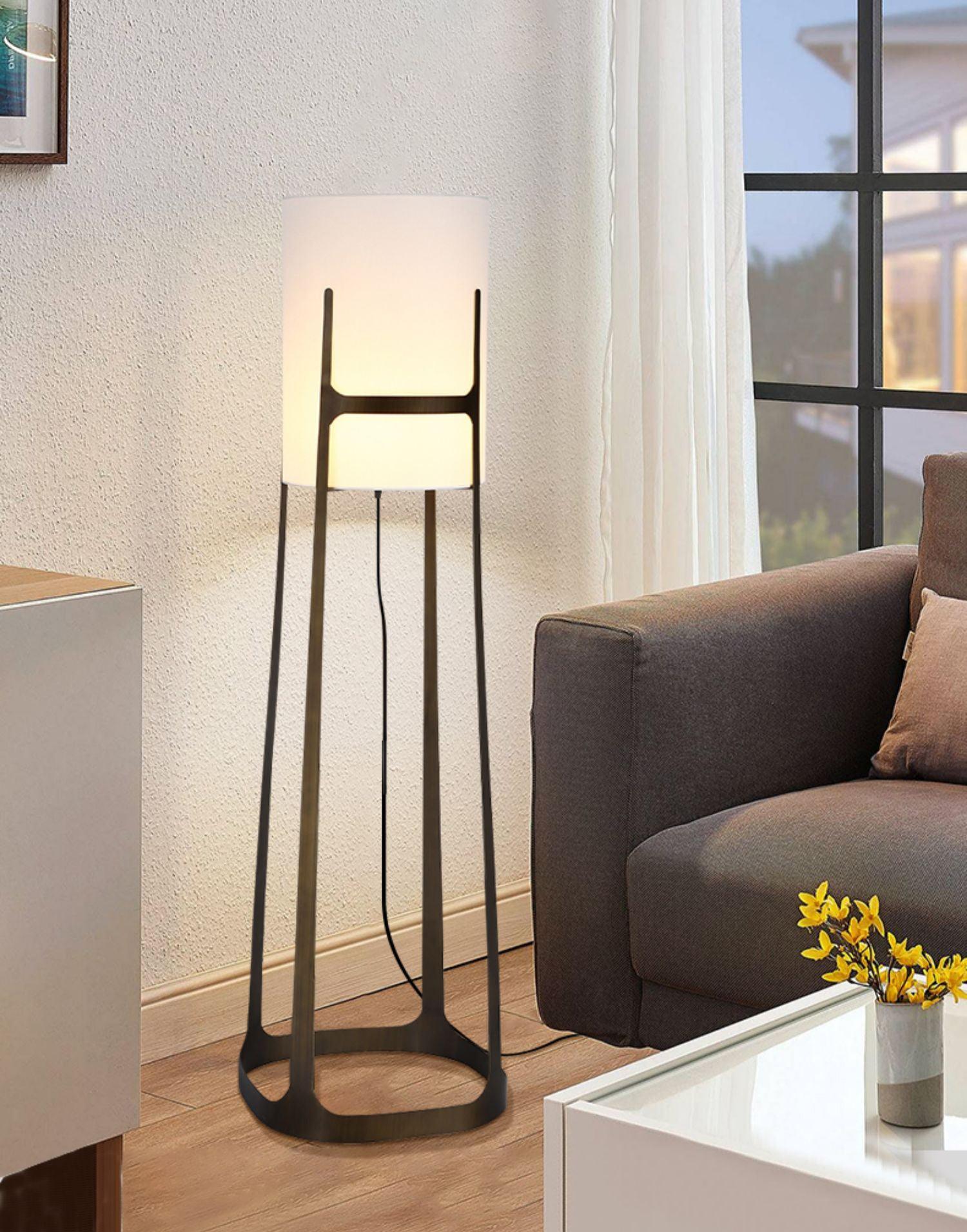 X+L 04 Floor Lamp detail view 4