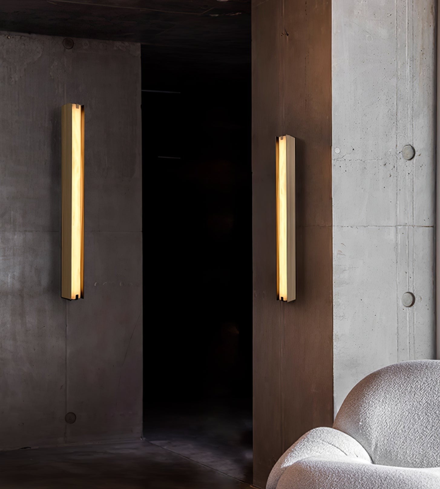 Alvara Alabaster Vertical Wall Light, Bedroom Wall Sconce, detail 5
