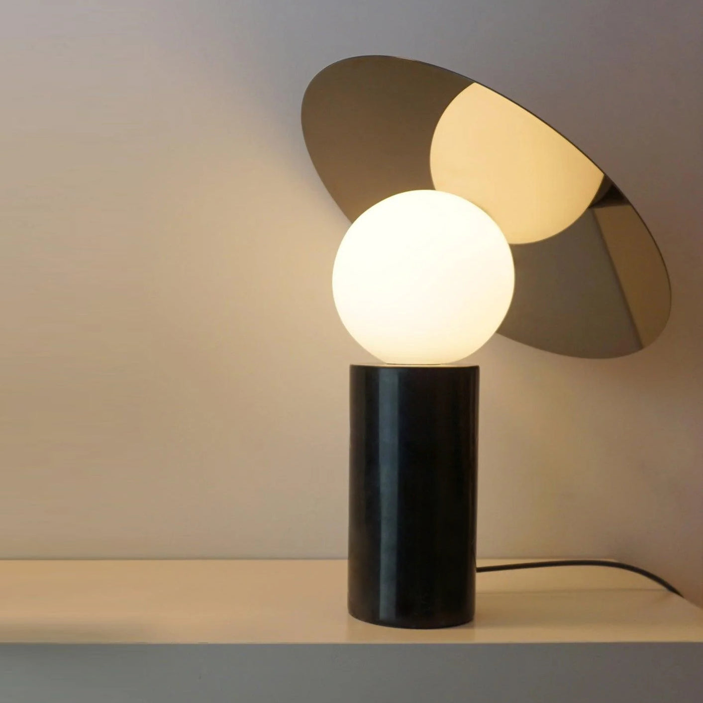 Bola Disc Table Light, Bedside Table Lamp, detail 10