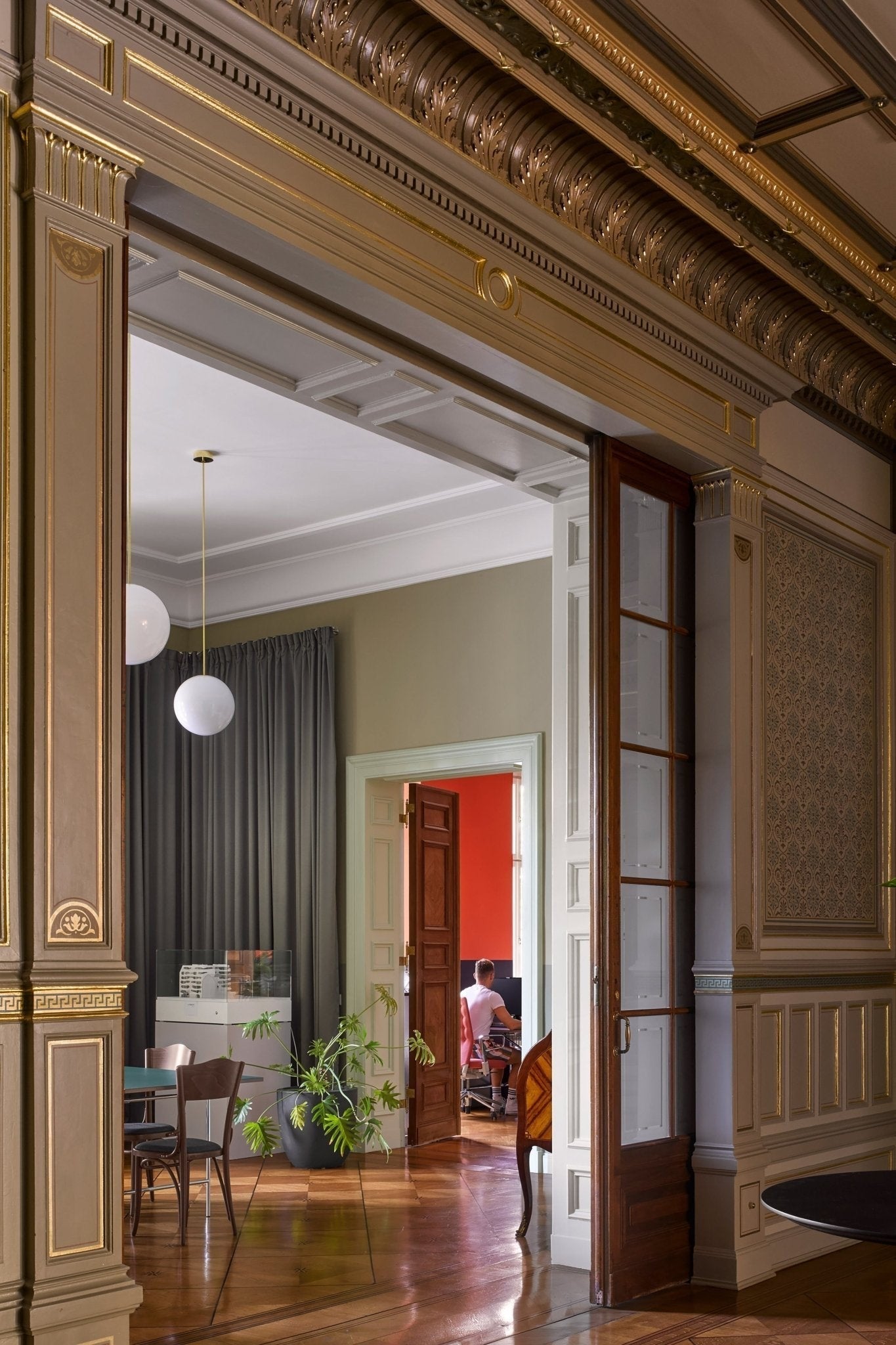 Brass Globe Rod Pendant Light