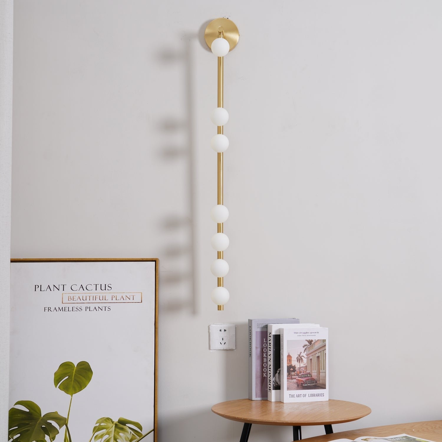Vanity Light detail image with finish, structure, and proportion visible