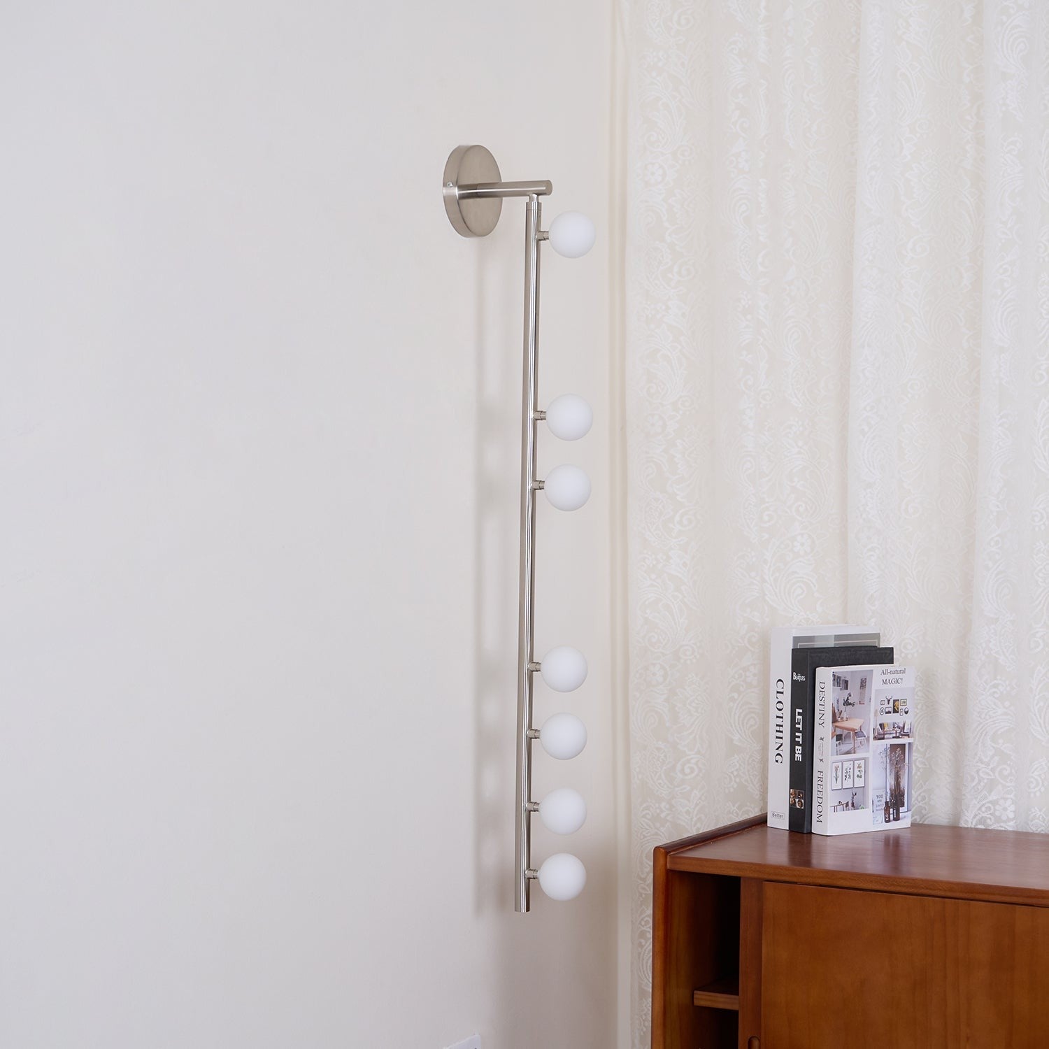Vanity Light detail image with finish, structure, and proportion visible
