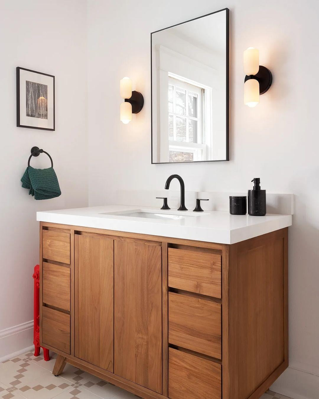 Couleur Dual Glow Wall Light