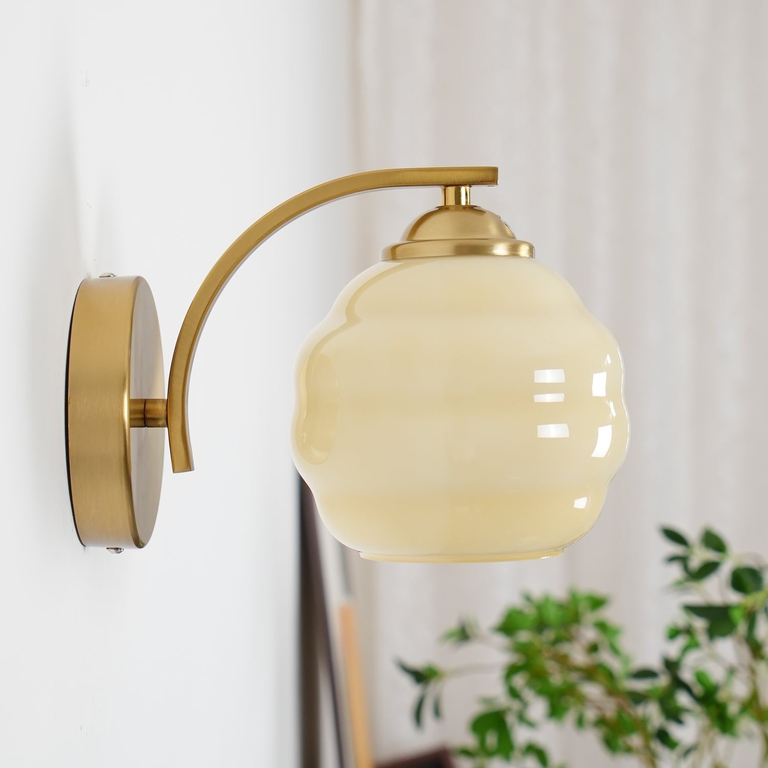 Deco Revival Wall Light