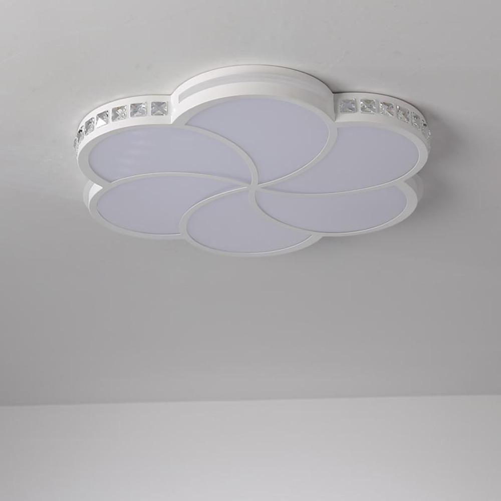 Geometric Flower Shaped Flush Mount Ceiling Light Metal
