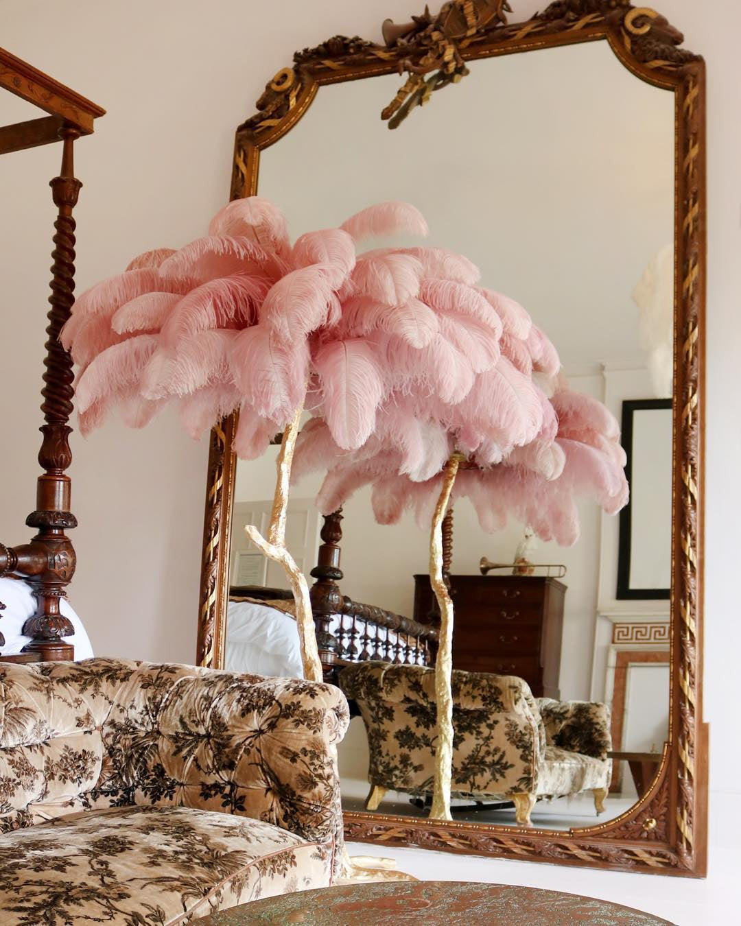 Feathered Elegance Brass Floor Lamp detail view 148