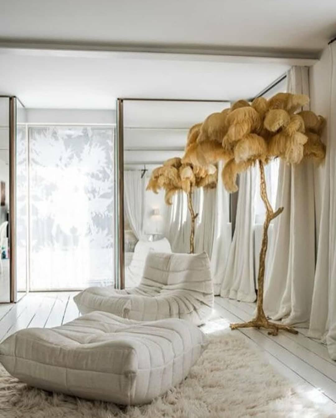 Feathered Elegance Brass Floor Lamp detail view 87