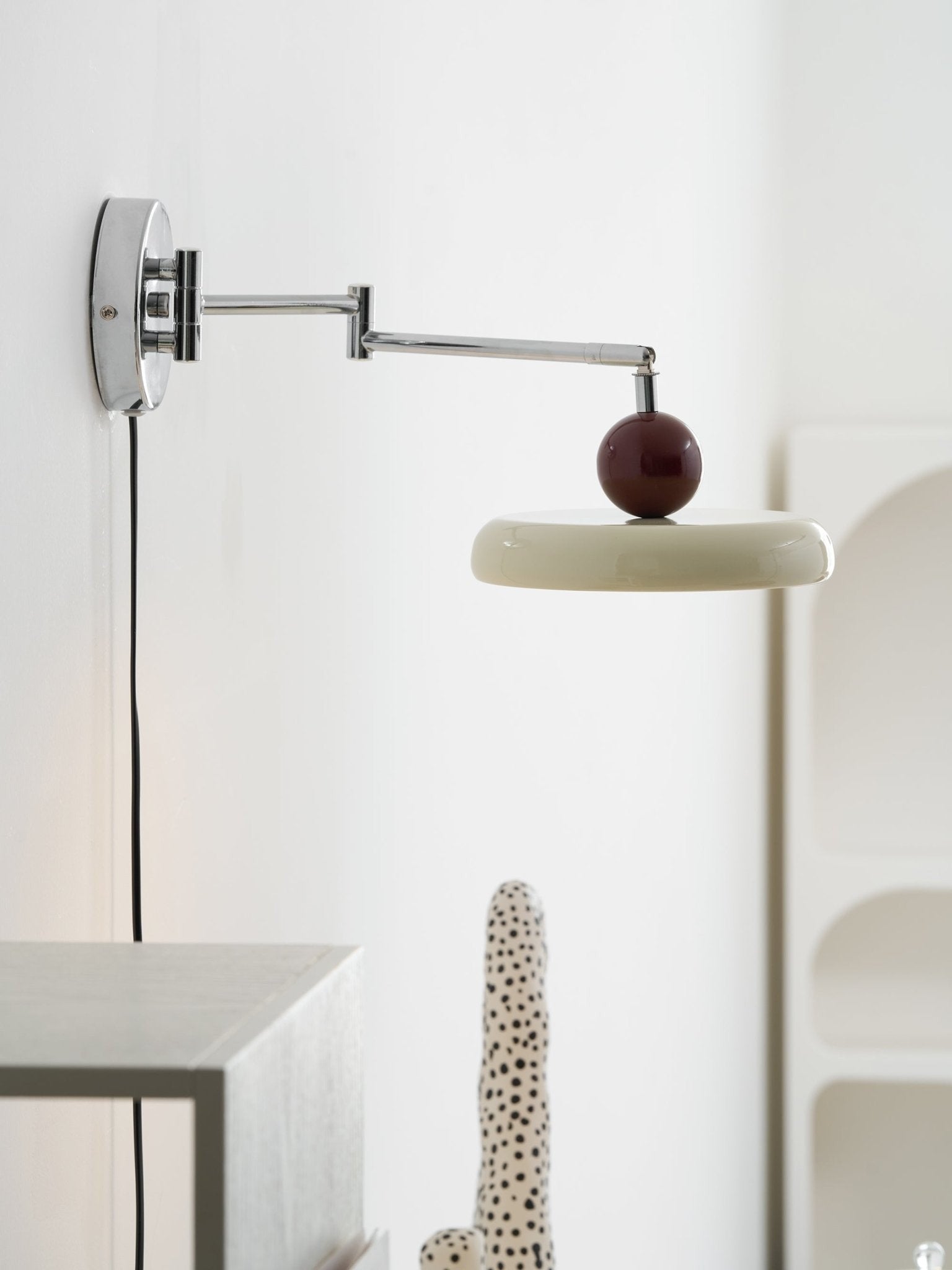 Lola Circular Disk Plug-In Wall Light, Plug-In Wall Sconce, detail 44