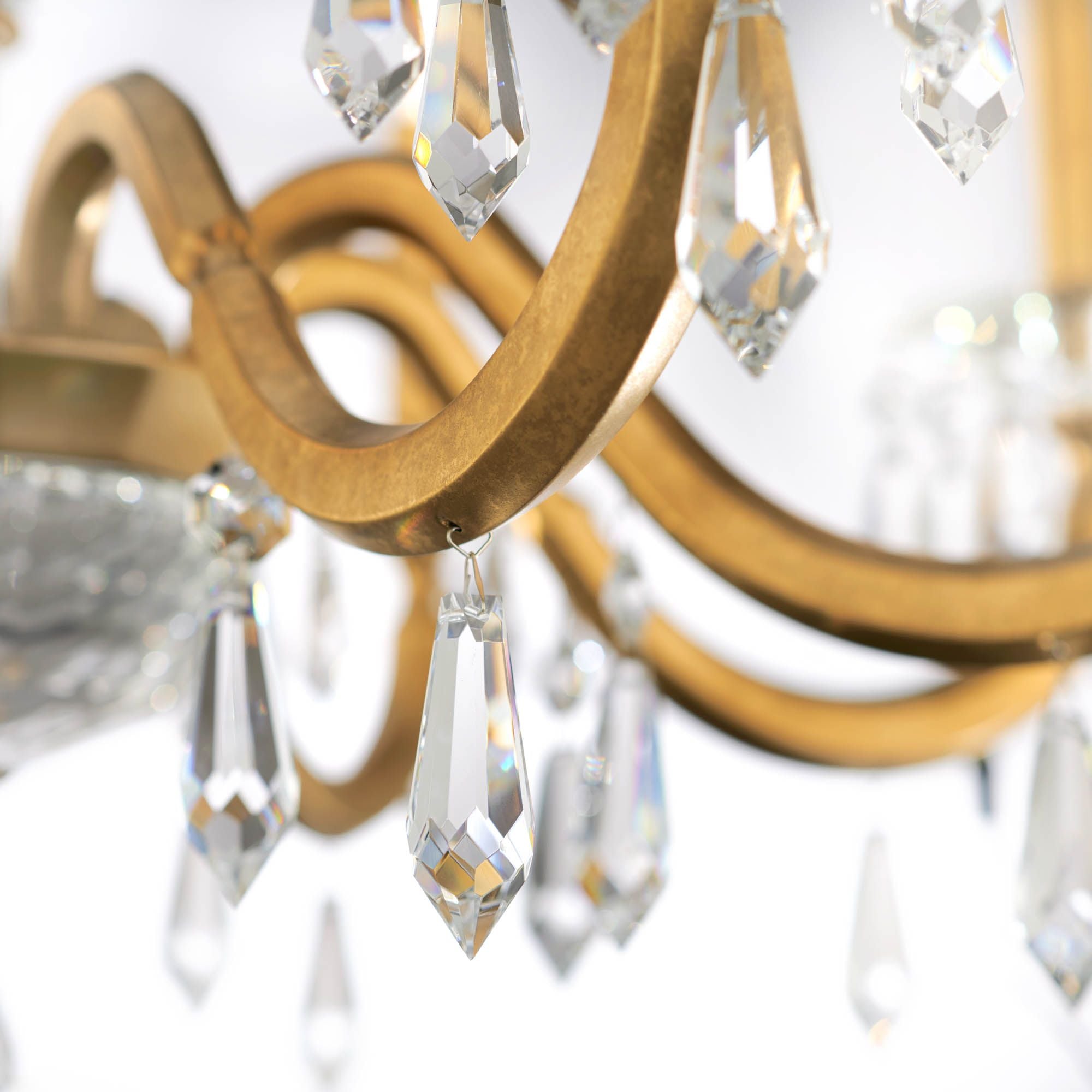 Napoli 27.4"H X 32.6"W 8-Light Crystal Chandelier in Hrlm