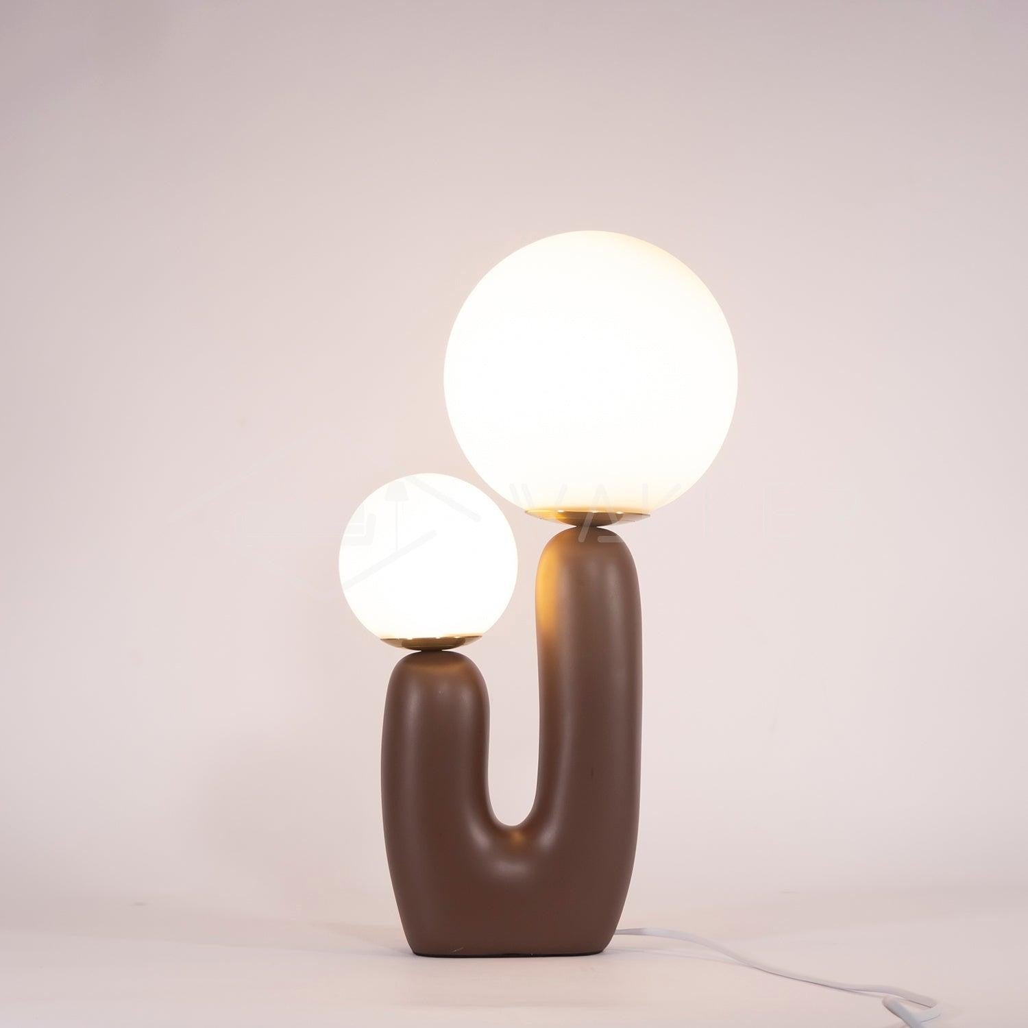 Oo Smooth Resin Table Lamp