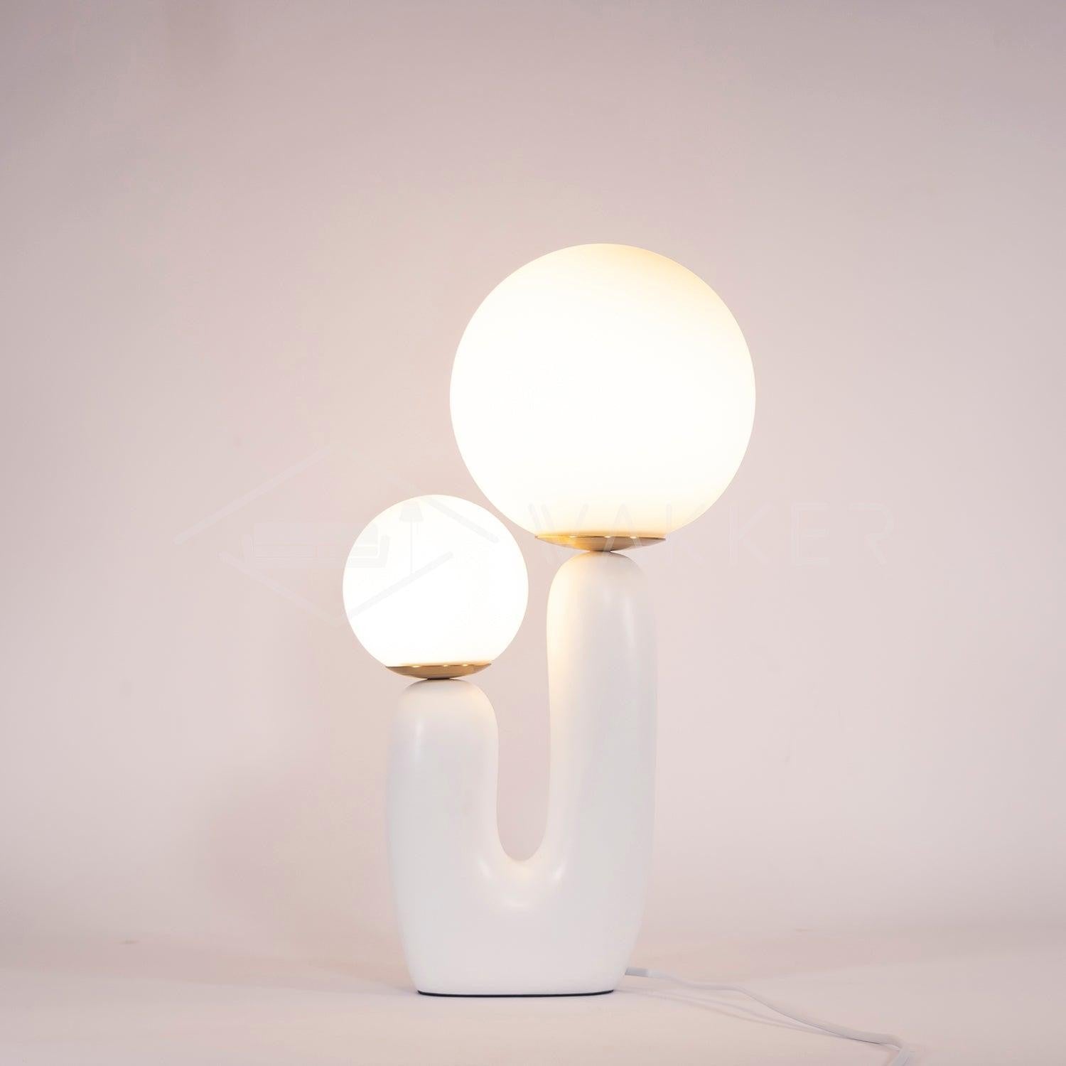 Oo Smooth Resin Table Lamp