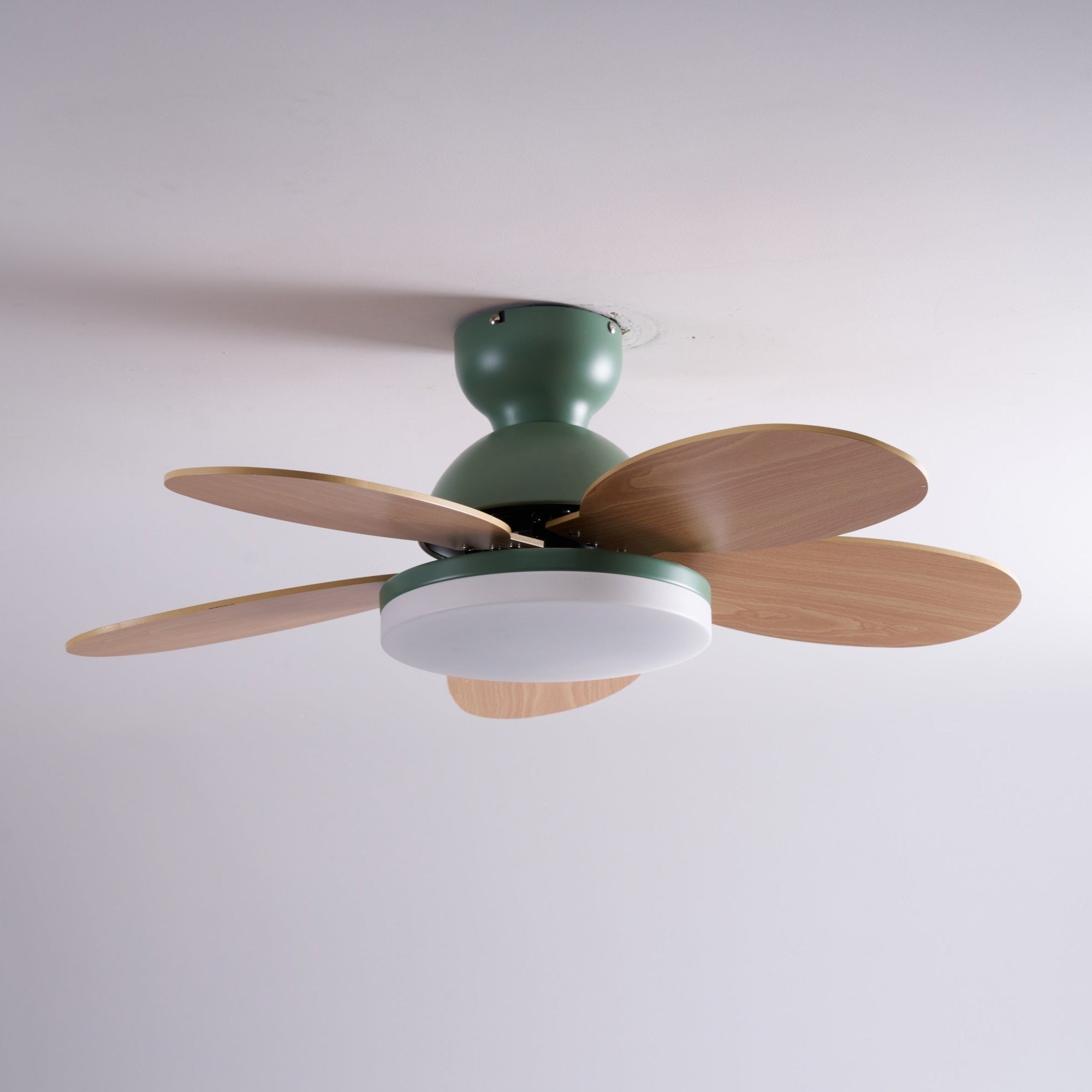 Petalo Wood Blade Ceiling Fan Light