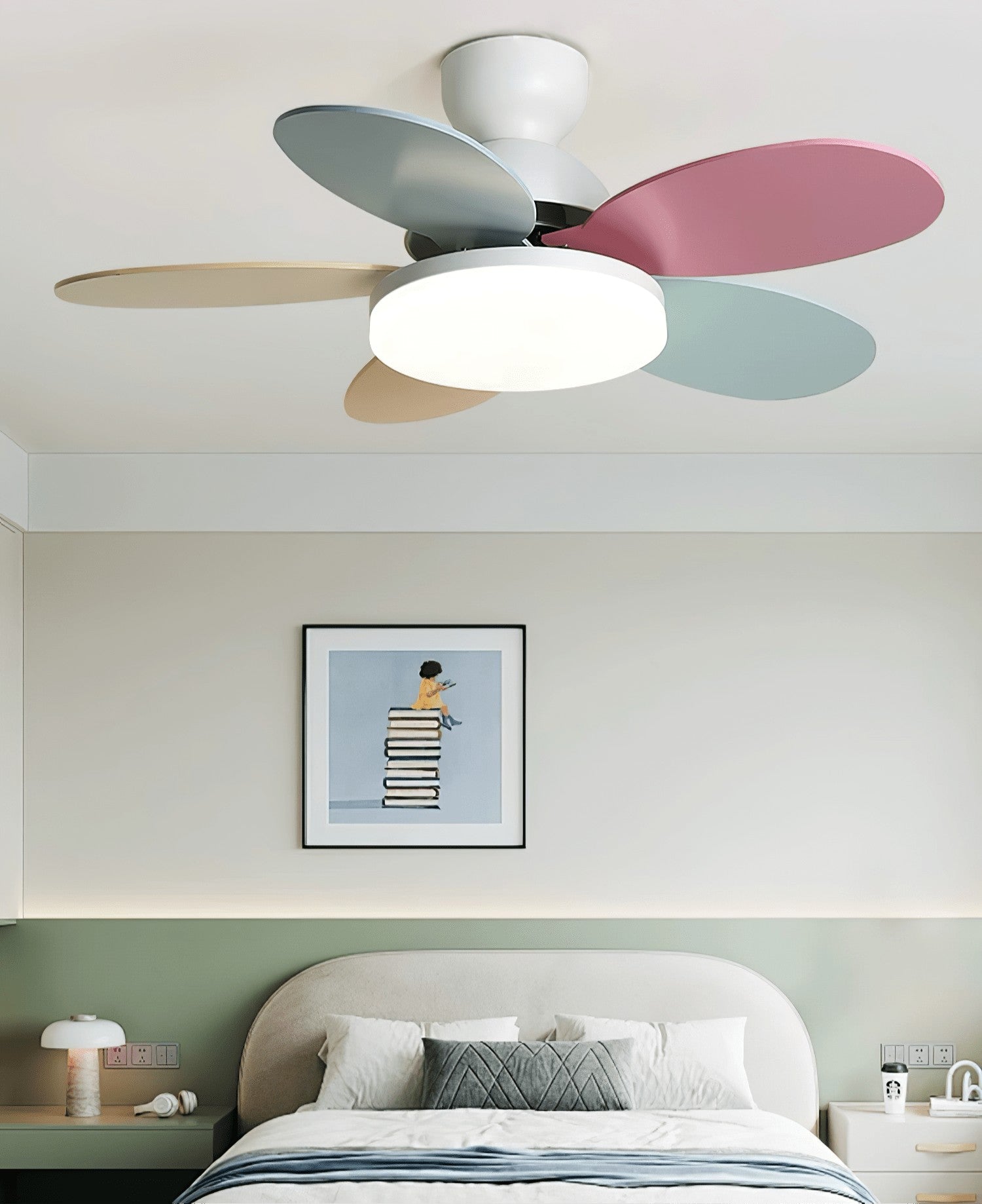 Petalo Wood Blade Ceiling Fan Light