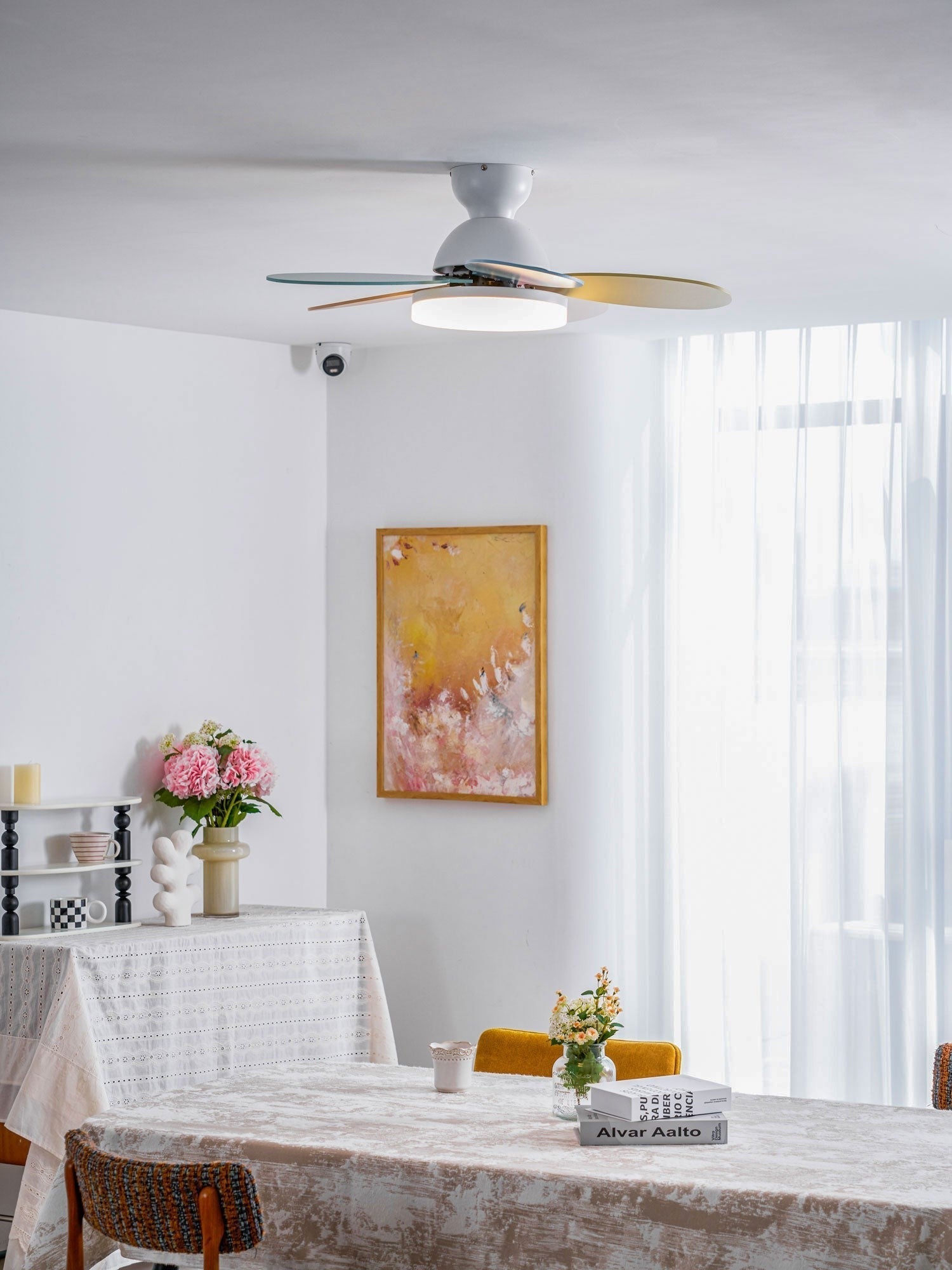 Petalo Wood Blade Ceiling Fan Light