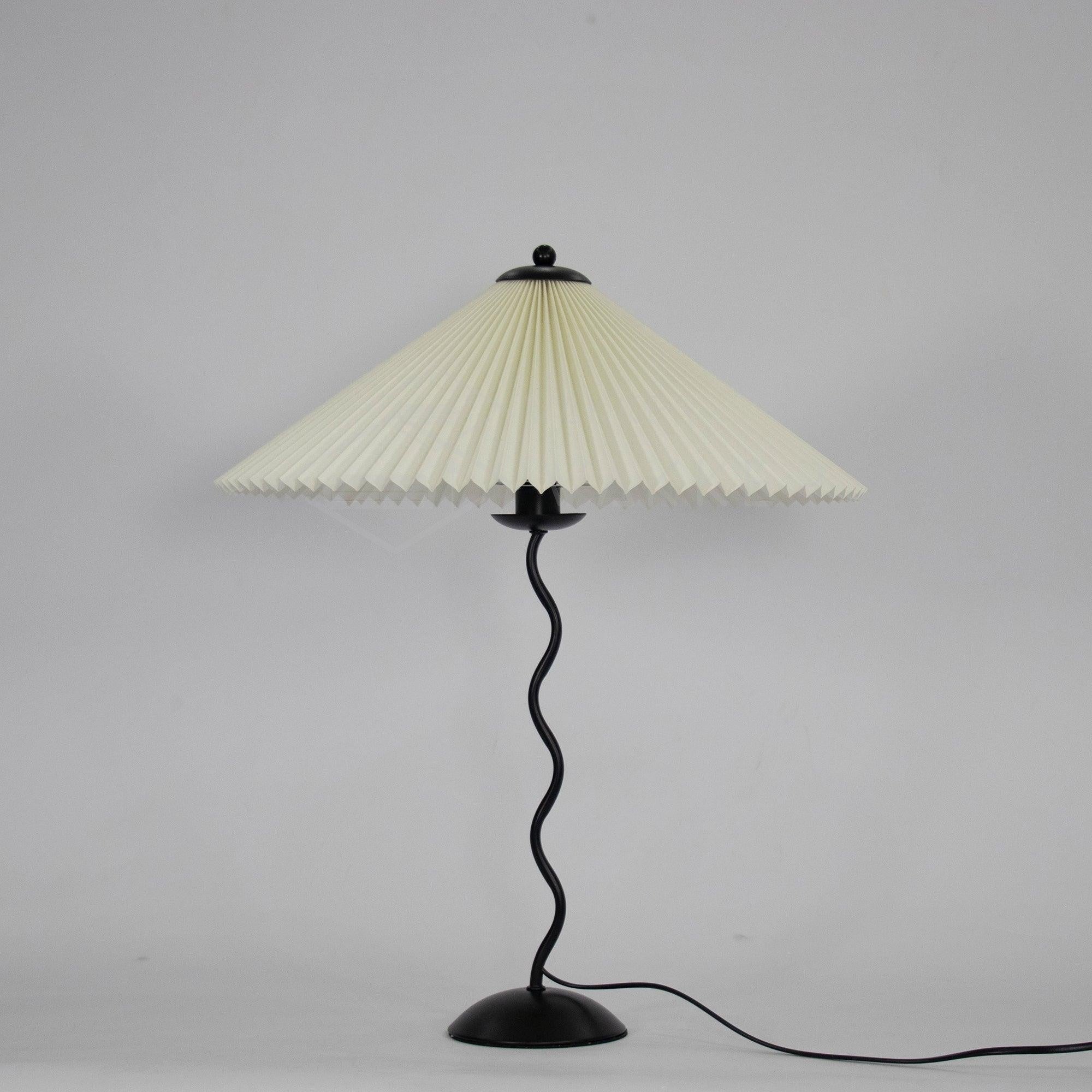Squiggle Pleated Table Lamp