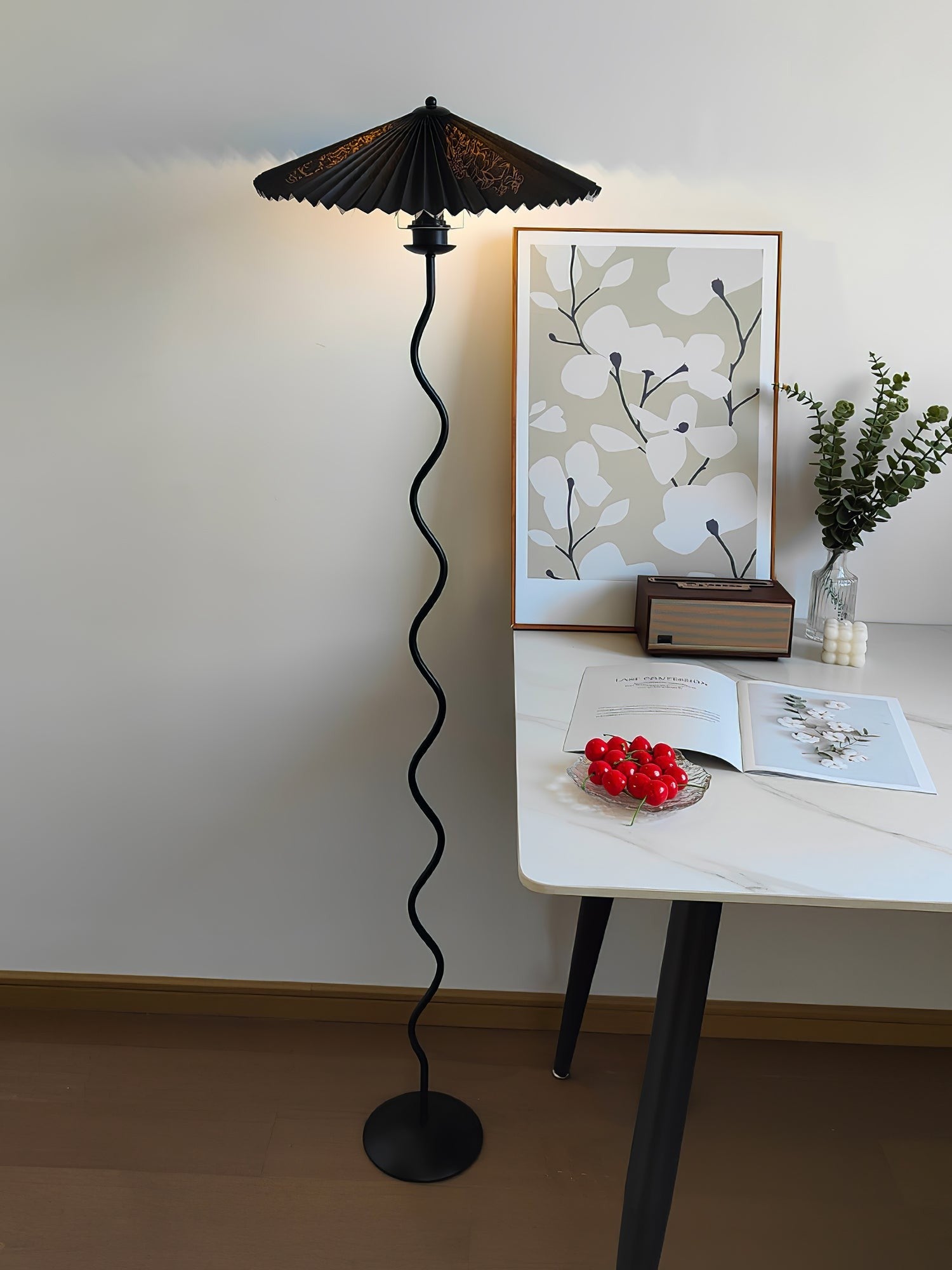 Squiggle Sculptural Floor Lamp