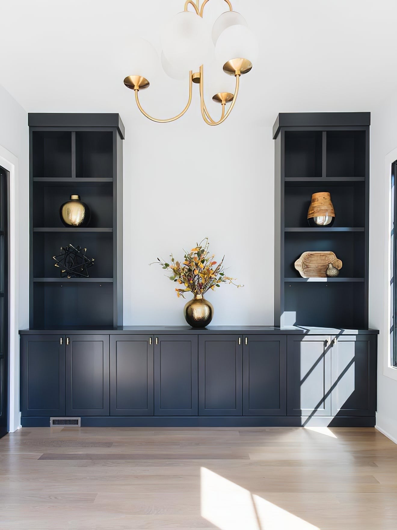 Swan Curve Glass Chandelier