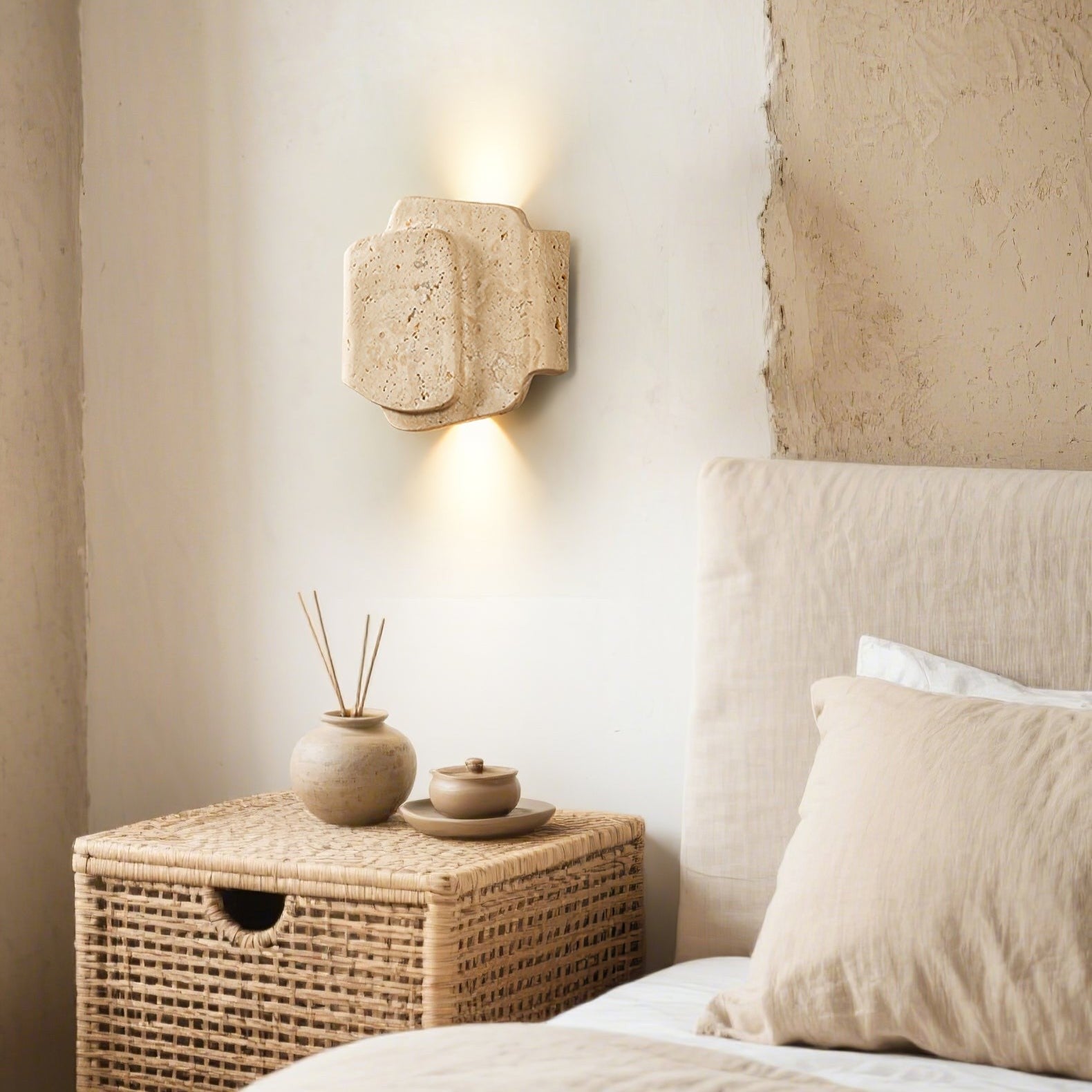 Travara Layered Travertine Wall Light, Bedroom Wall Sconce, detail 3