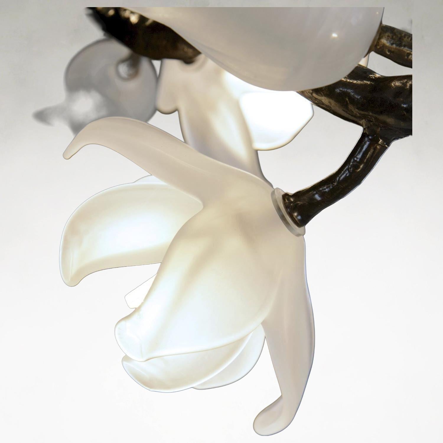 Churippu 21-Light Light Bronze Chandelier Ceiling Fi x ture